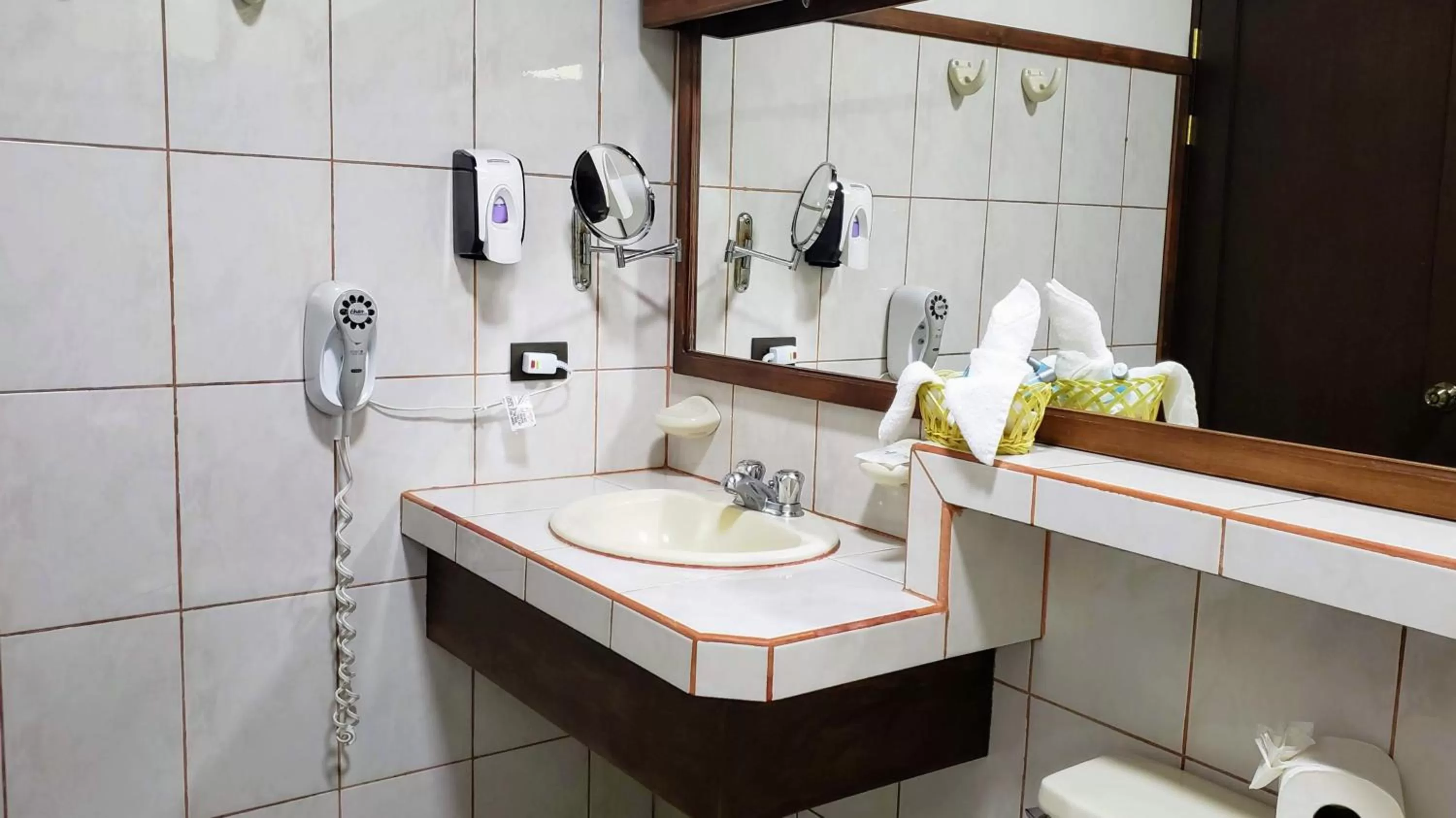 Toilet in Volcano Lodge, Hotel & Thermal Experience