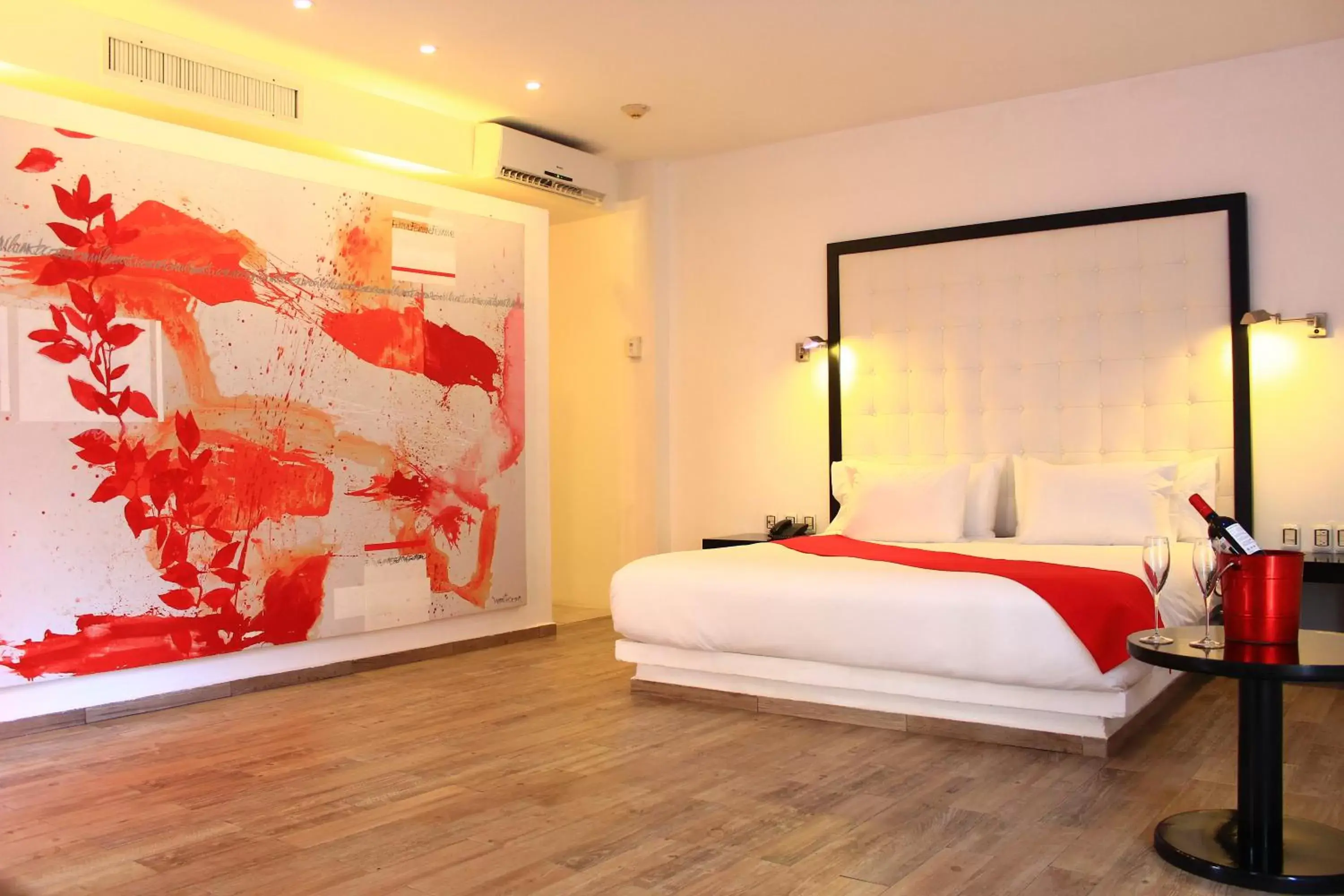 Bedroom, Bed in In Fashion Hotel & Spa