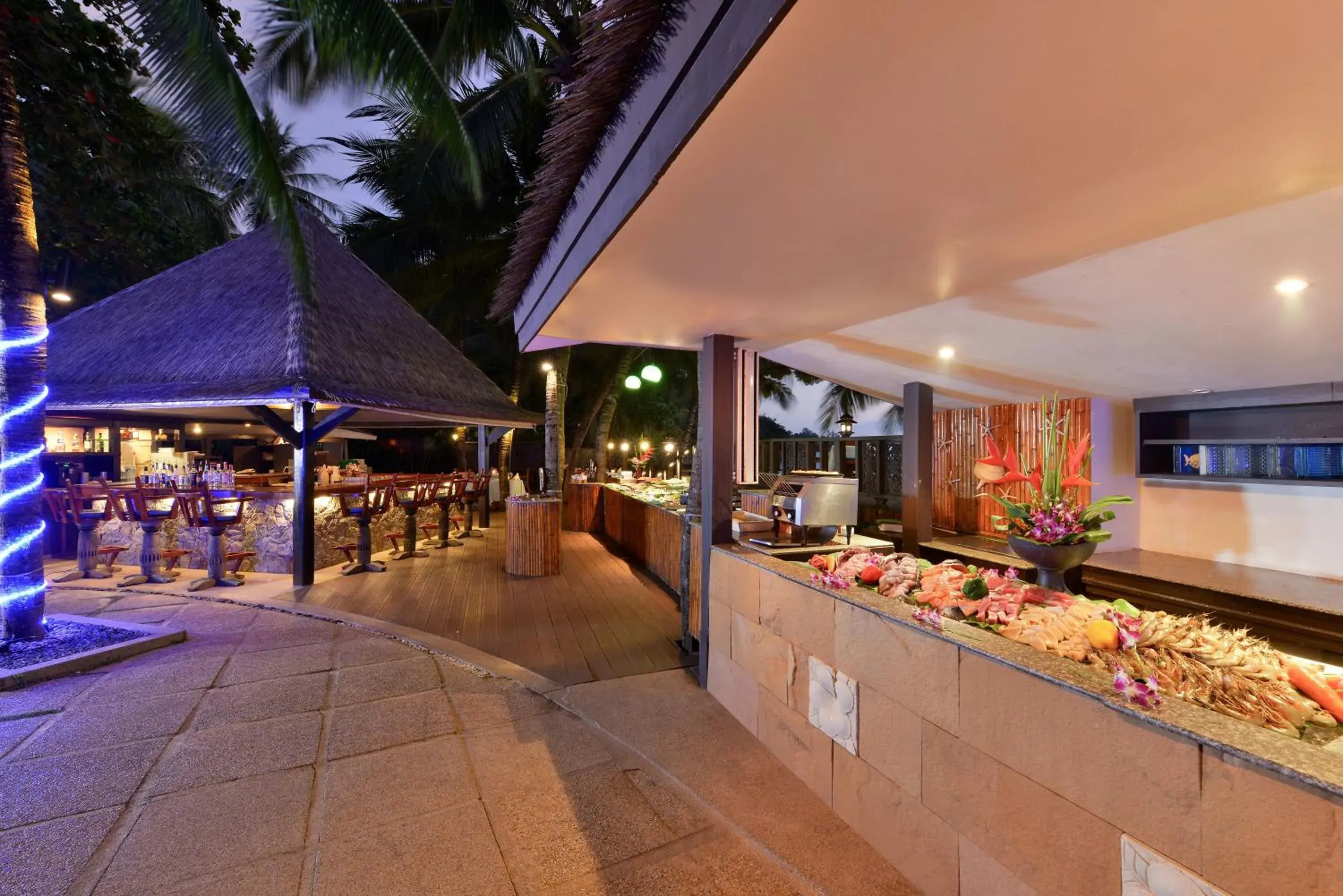 Restaurant/places to eat in Andaman White Beach Resort - SHA Plus Restaurant/places to eat in Andaman White Beach Resort - SHA Plus
