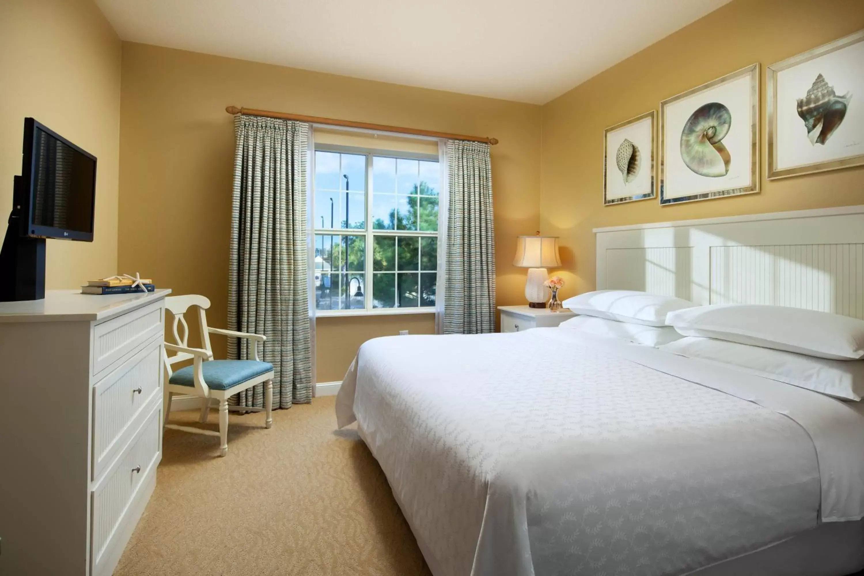 Bedroom, Bed in Sheraton Broadway Resort Villas