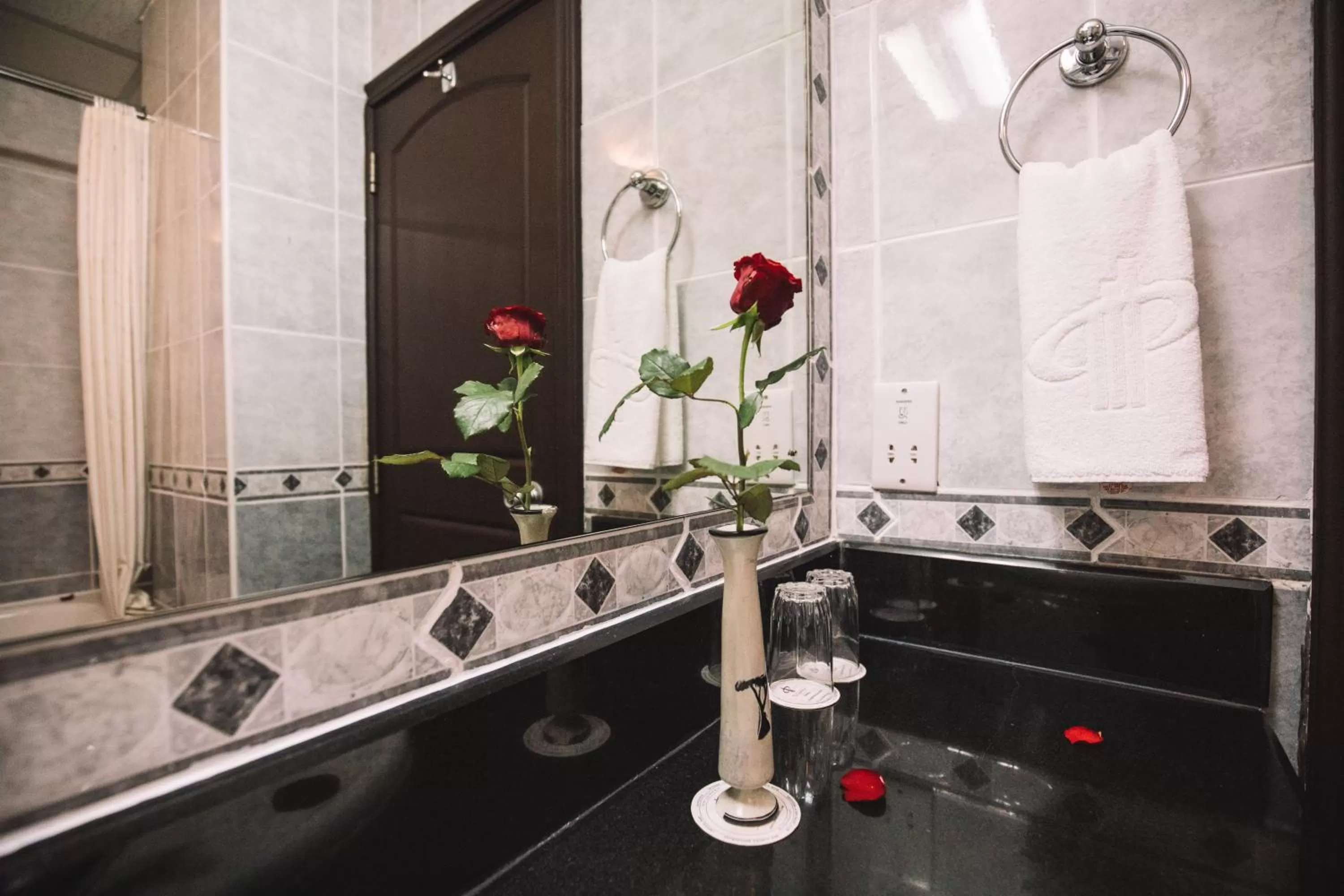 Bathroom in The Panari Hotel - Near Jomo Kenyatta International Airport