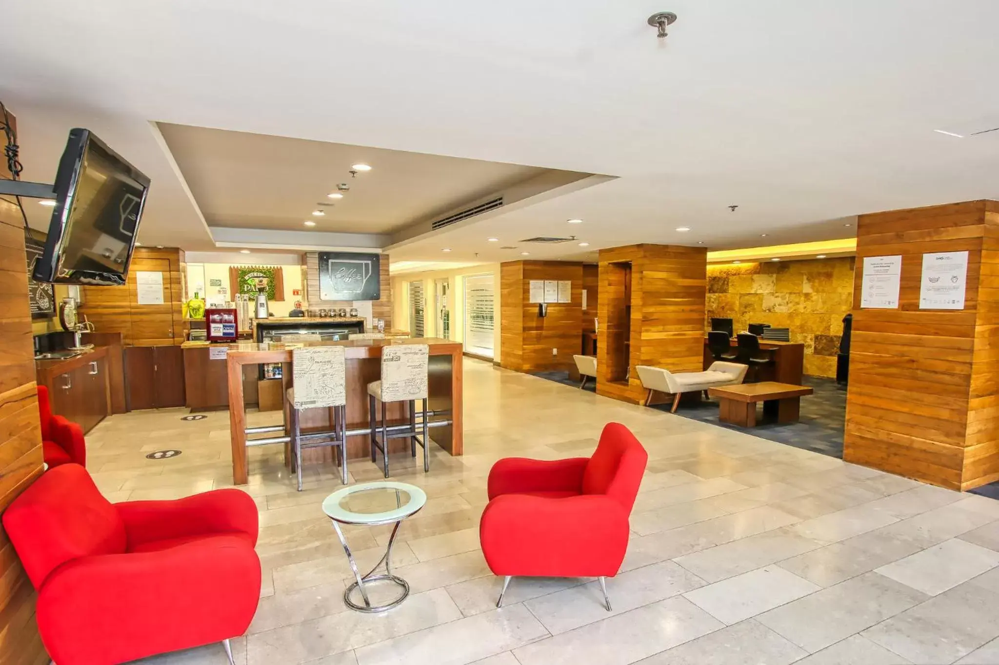 Property building, Lobby/Reception in Holiday Inn Leon, an IHG Hotel