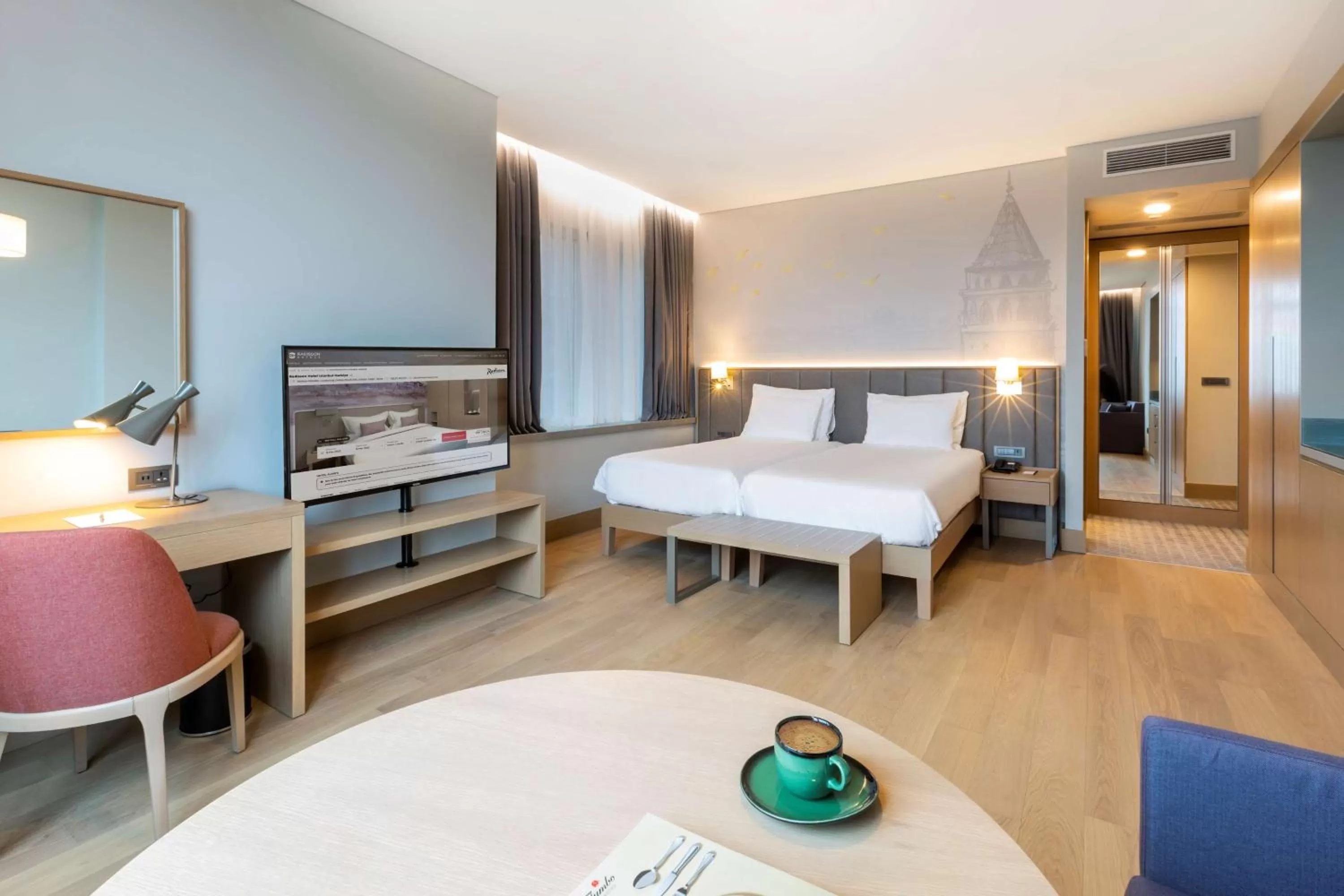 Bedroom, Bed in Radisson Hotel Istanbul Harbiye