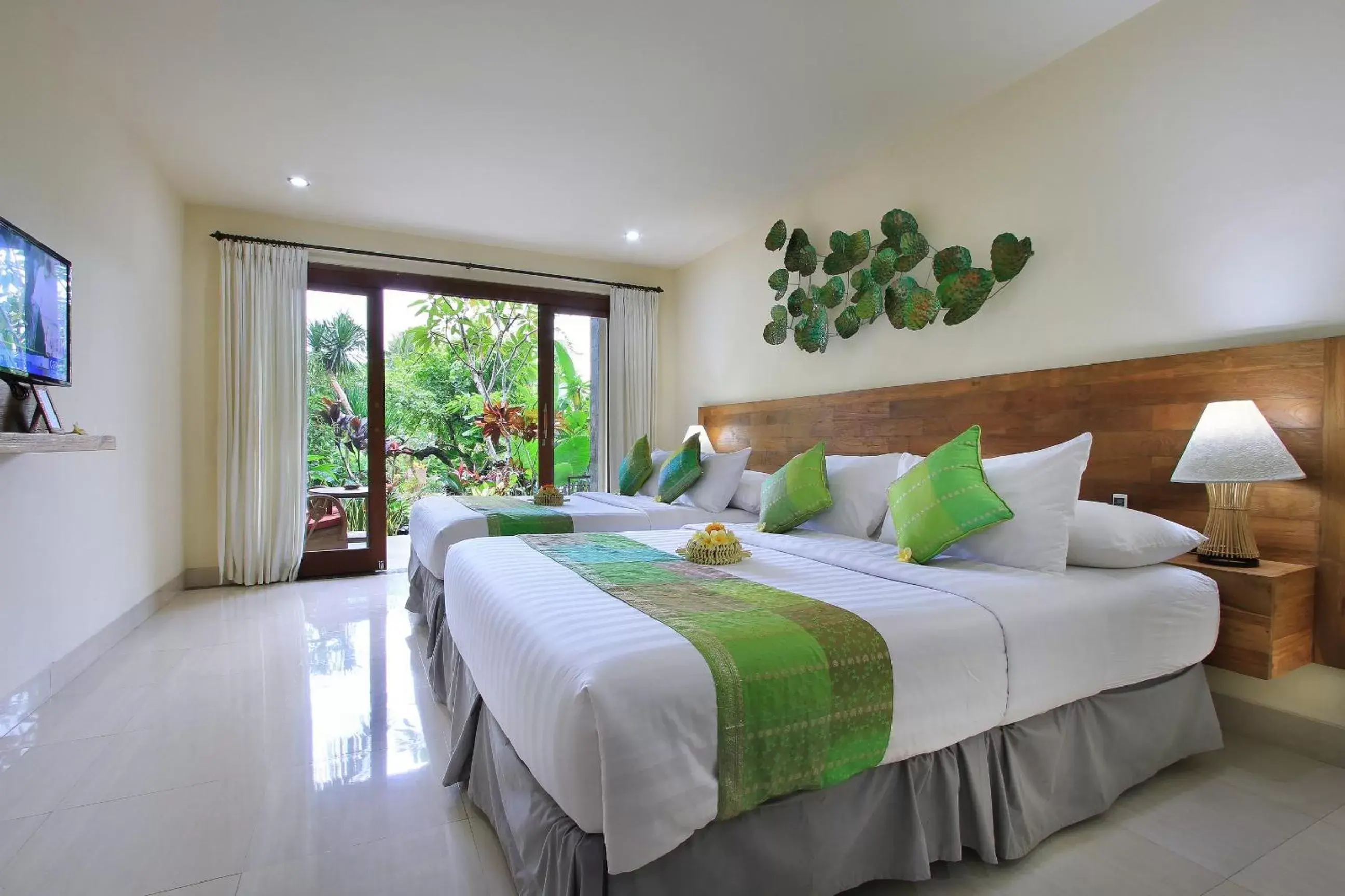 TV and multimedia, Bed in Bucu View Resort TV and multimedia, Bed in Bucu View Resort