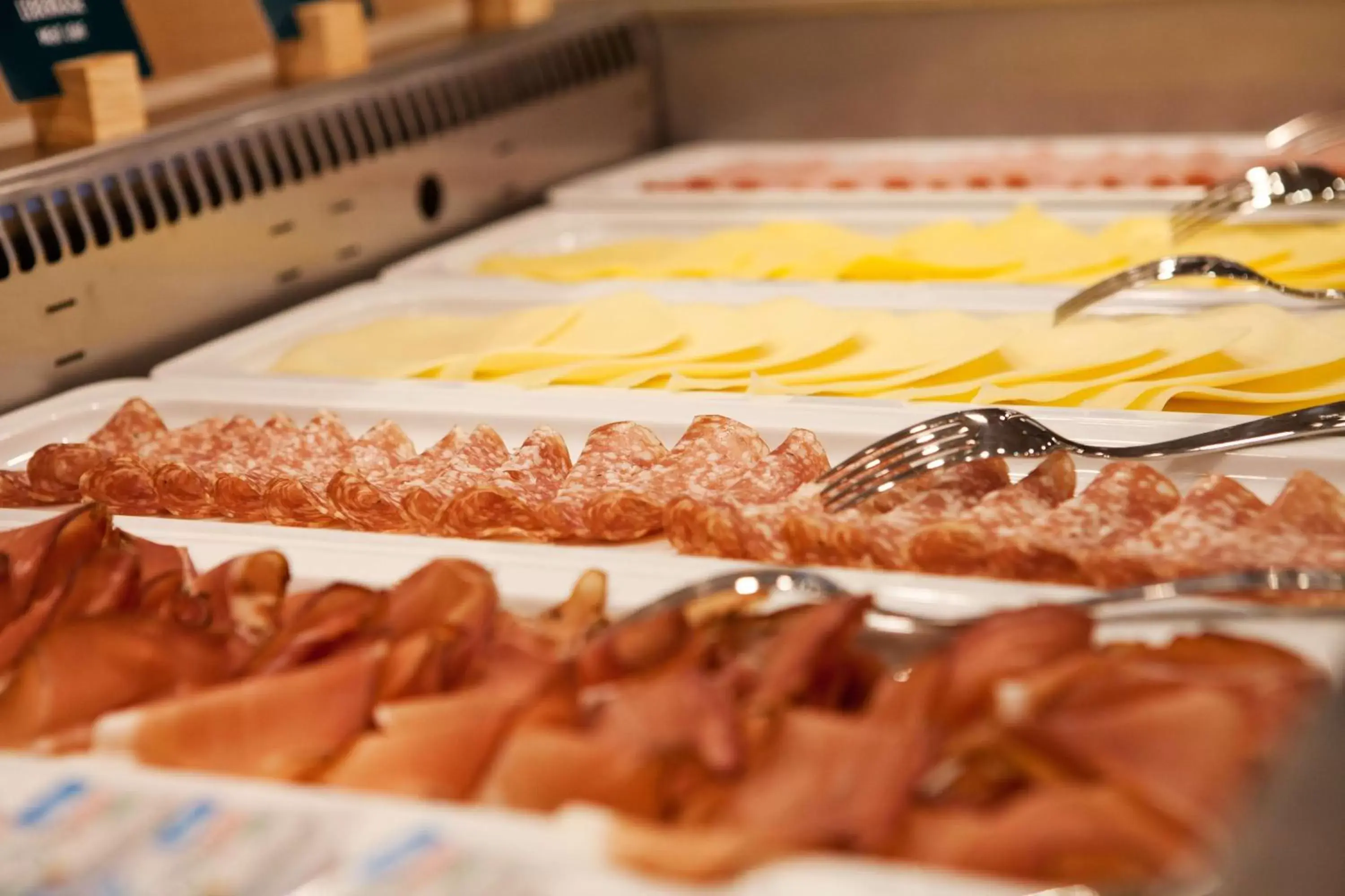 Restaurant/places to eat in Hilton Garden Inn Munich Messe Restaurant/places to eat in Hilton Garden Inn Munich Messe