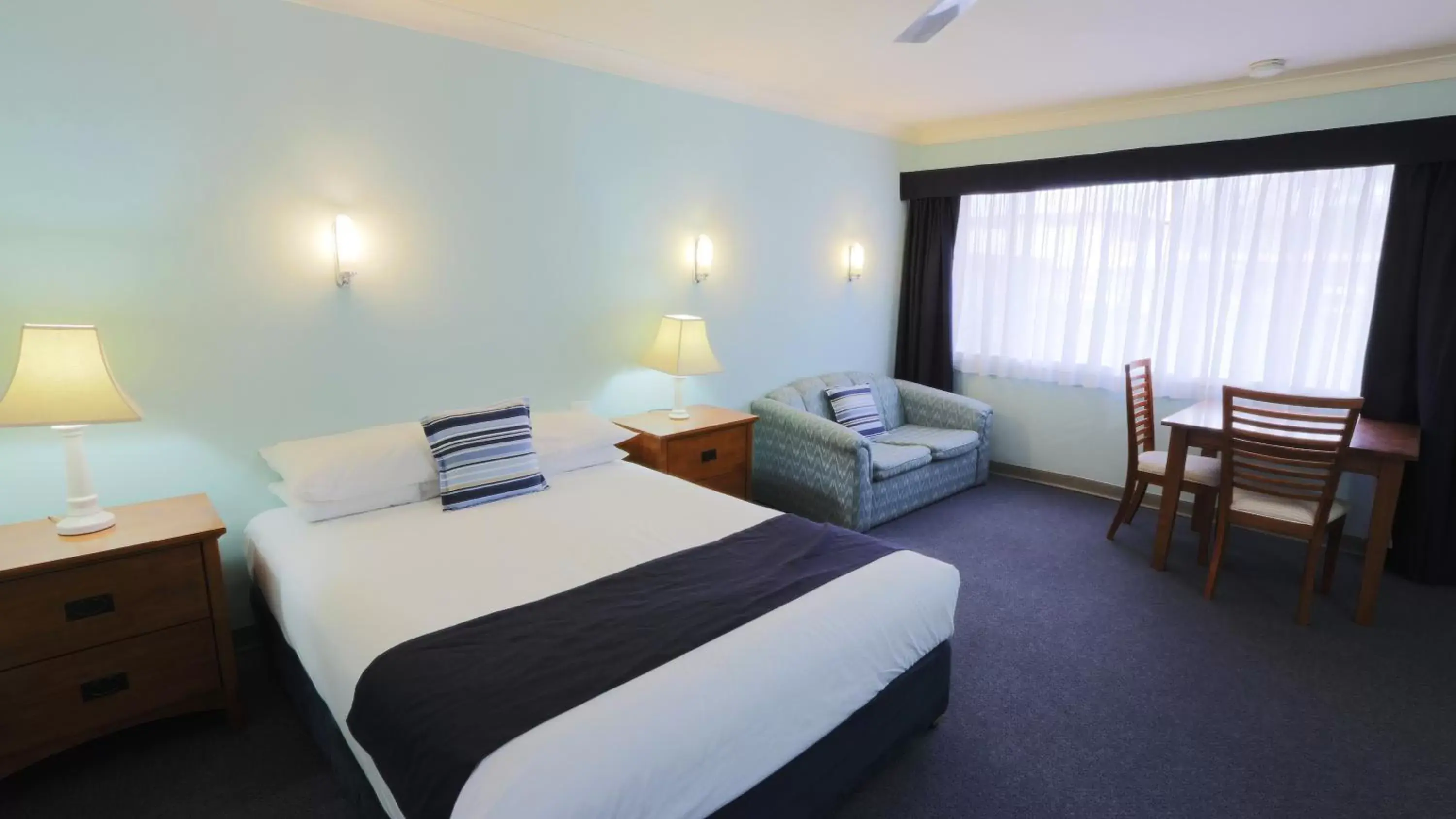 Photo of the whole room, Room Photo in Tweed Heads Vegas Motel