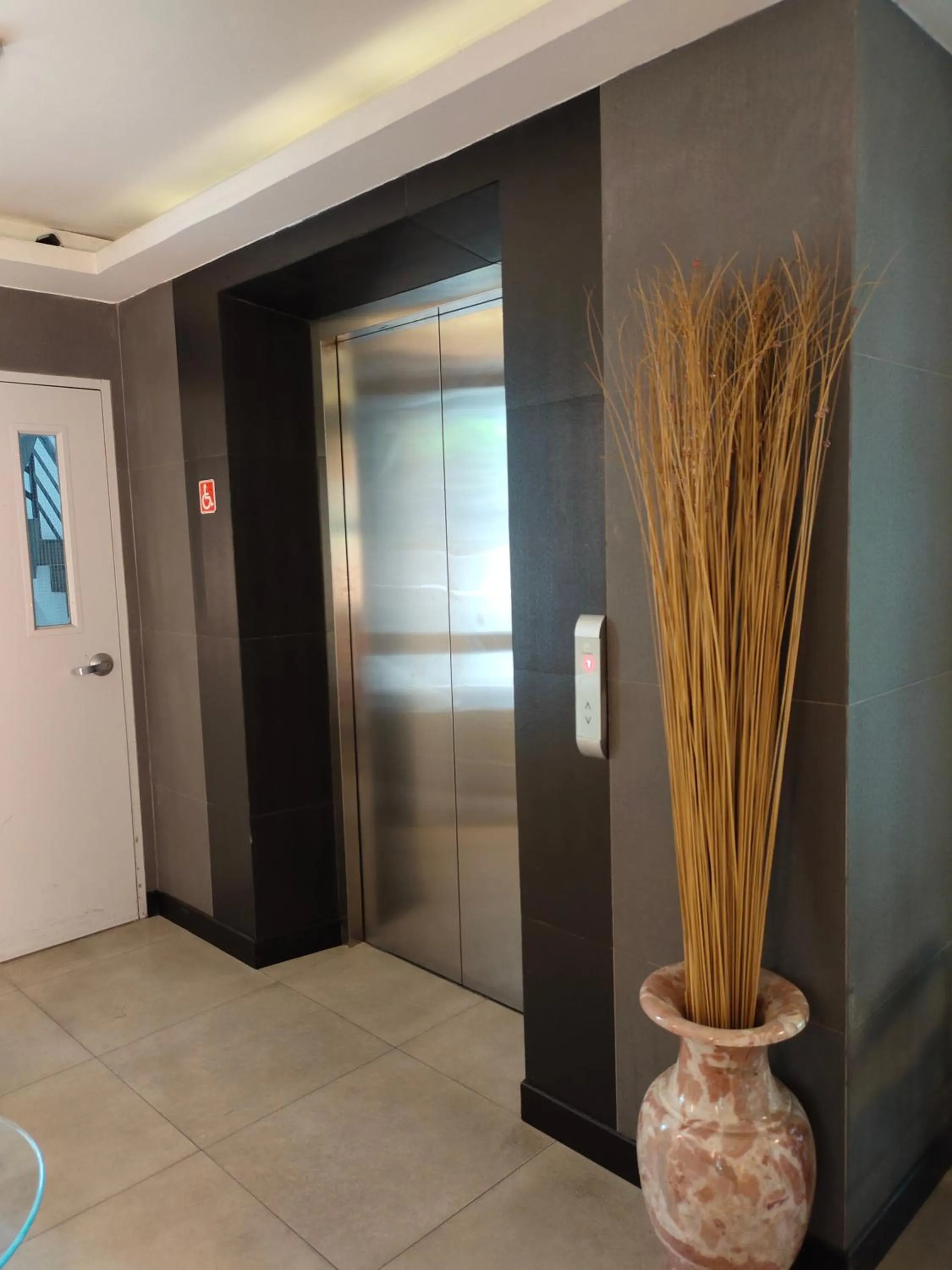 Avatar Suites Hotel - SHA Extra Plus