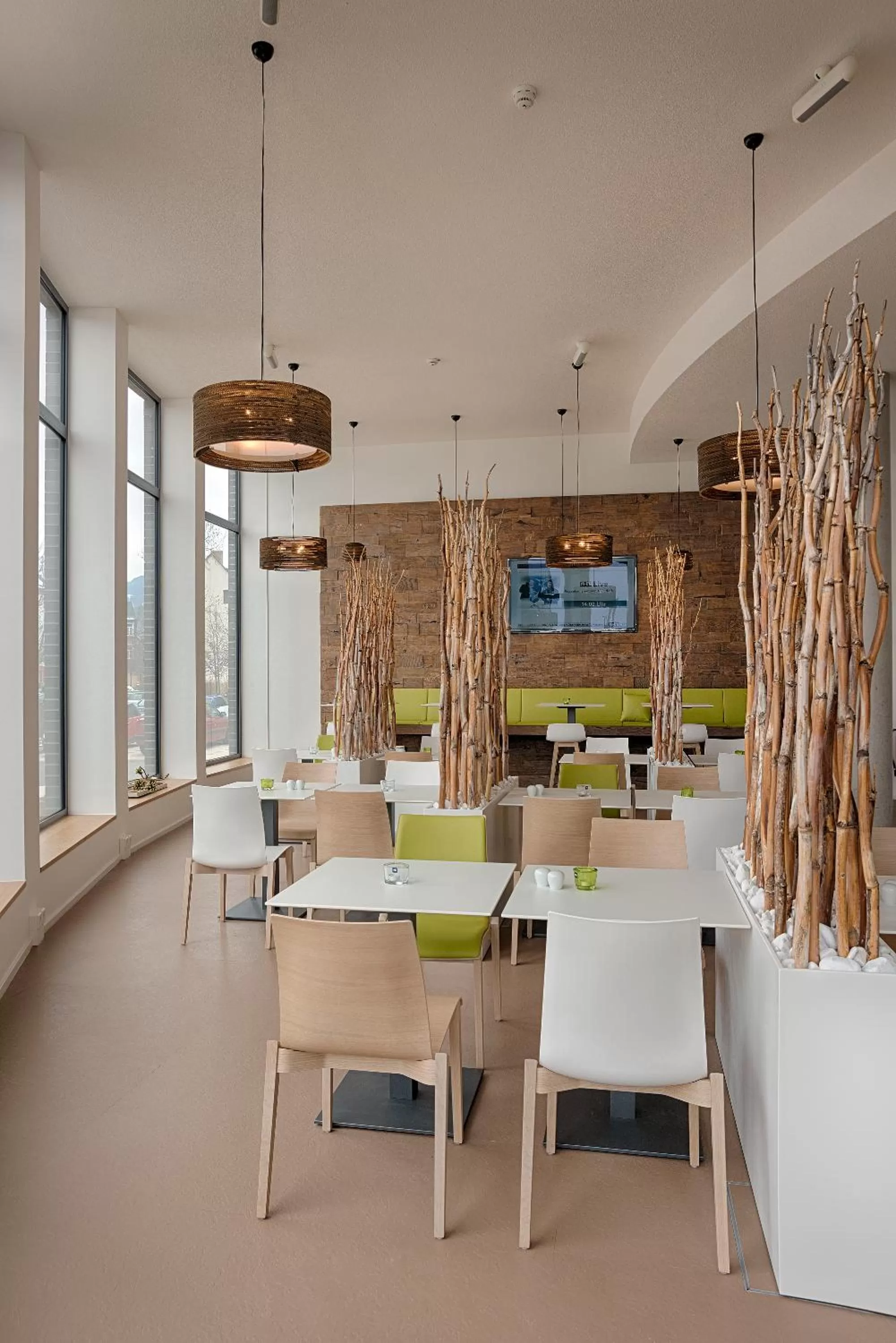 Restaurant/places to eat in MARA Hotel