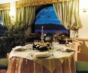 Restaurant/Places to Eat in Hotel Villa Degli Angeli