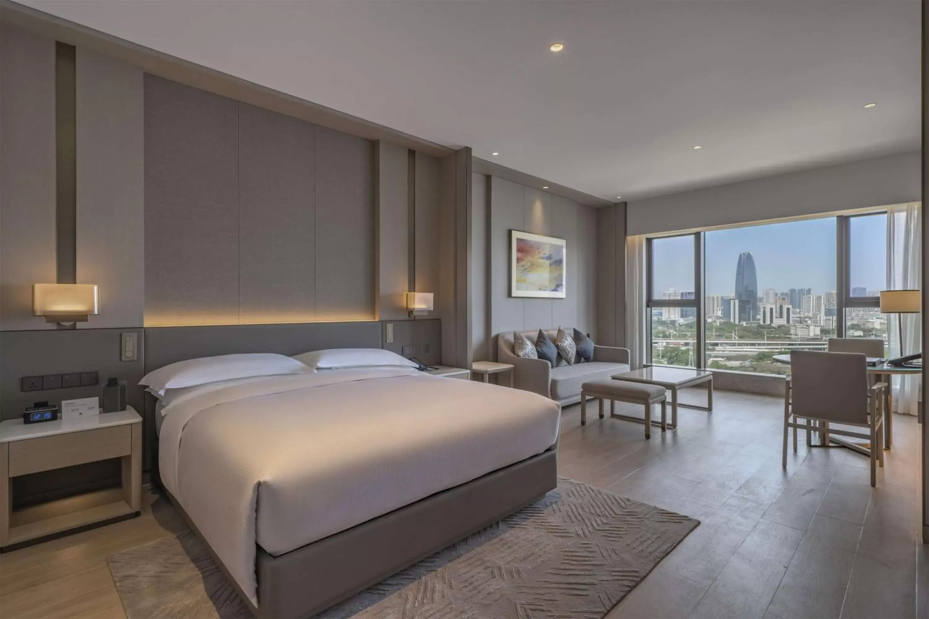 Bedroom in DoubleTree By Hilton Shenzhen Nanshan Hotel & Residences