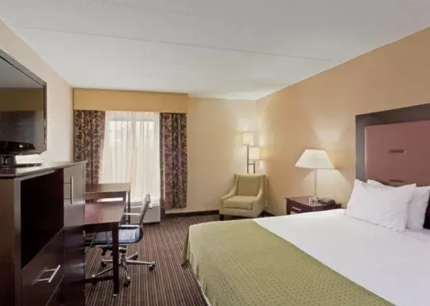 Photo of the whole room in Holiday Inn Express Hotel & Suites Charleston-Southridge, an IHG Hotel