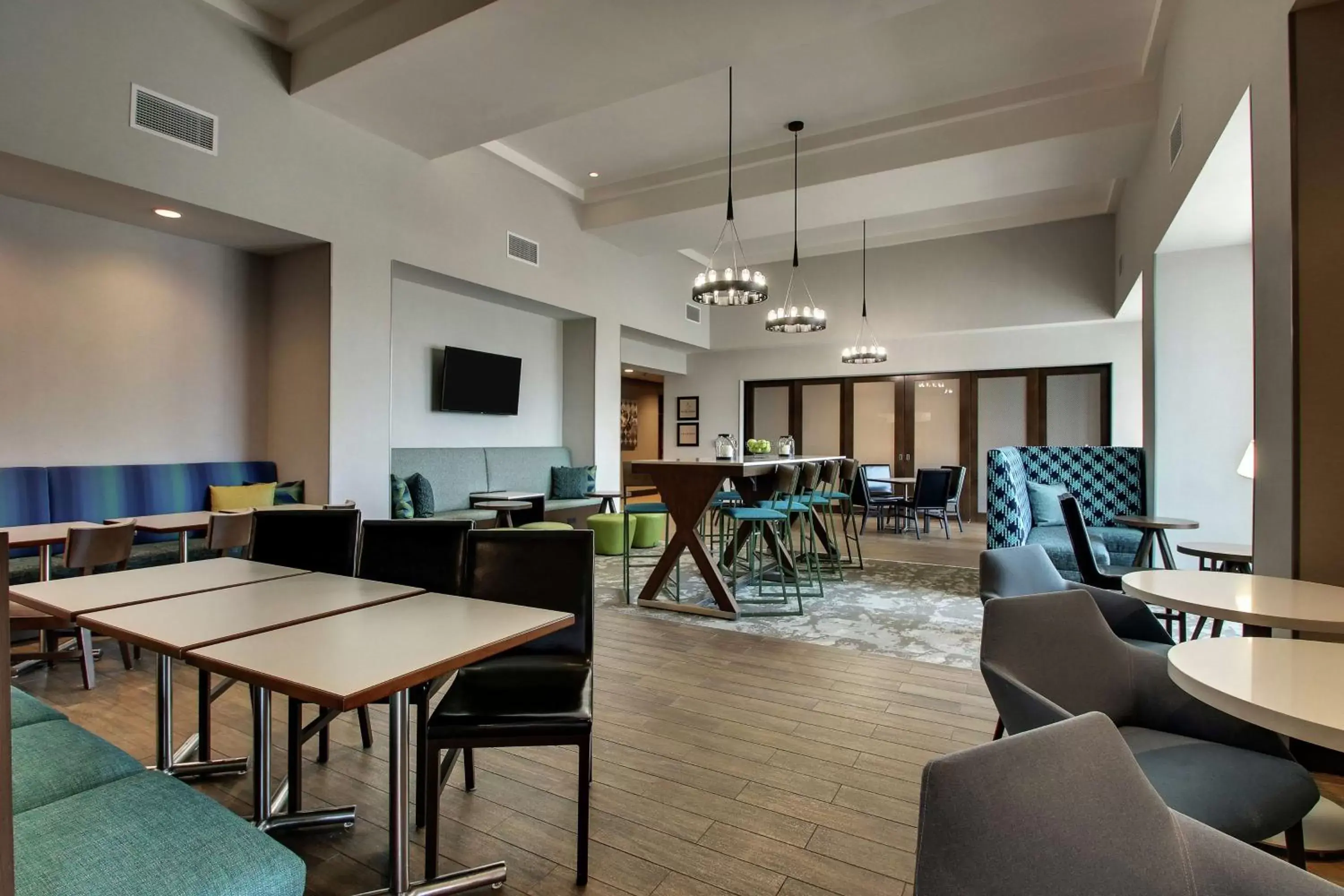 Lobby or reception, Restaurant/Places to Eat in Hampton Inn & Suites By Hilton Southport