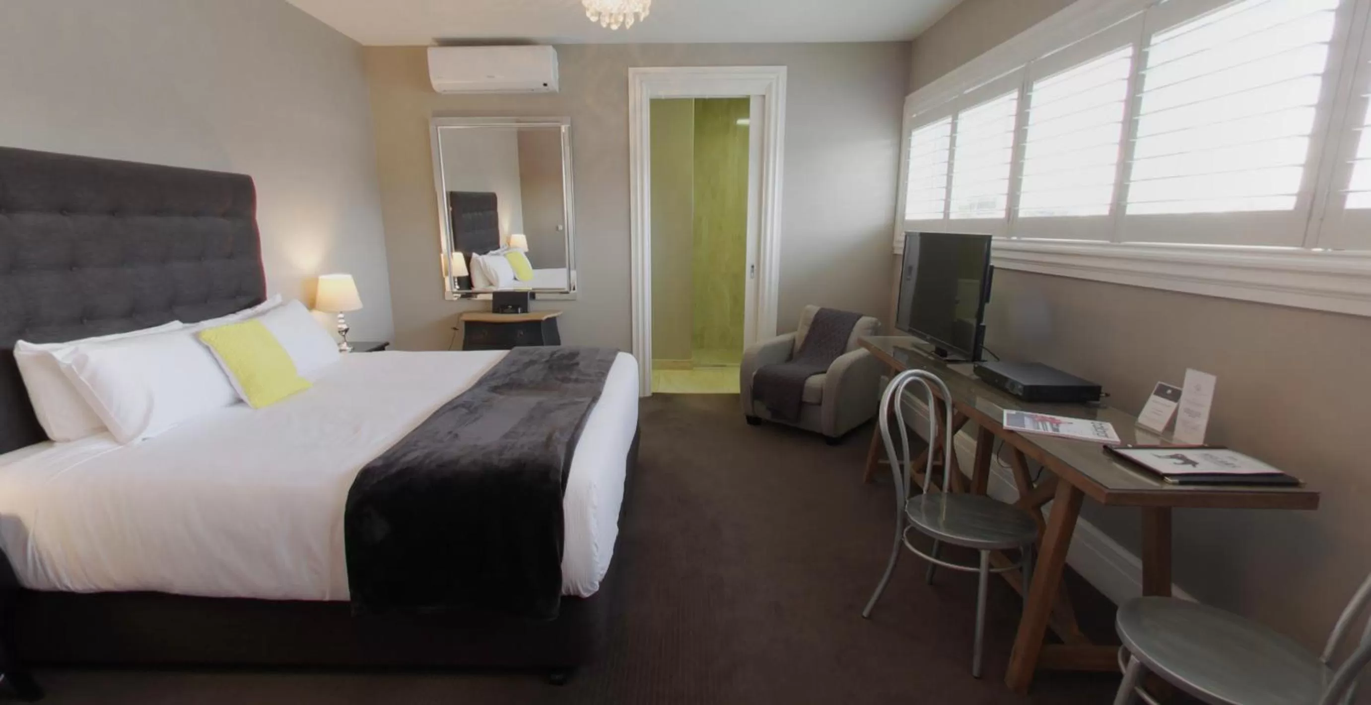 Photo of the whole room, Bed in Ballarat Premier Apartments
