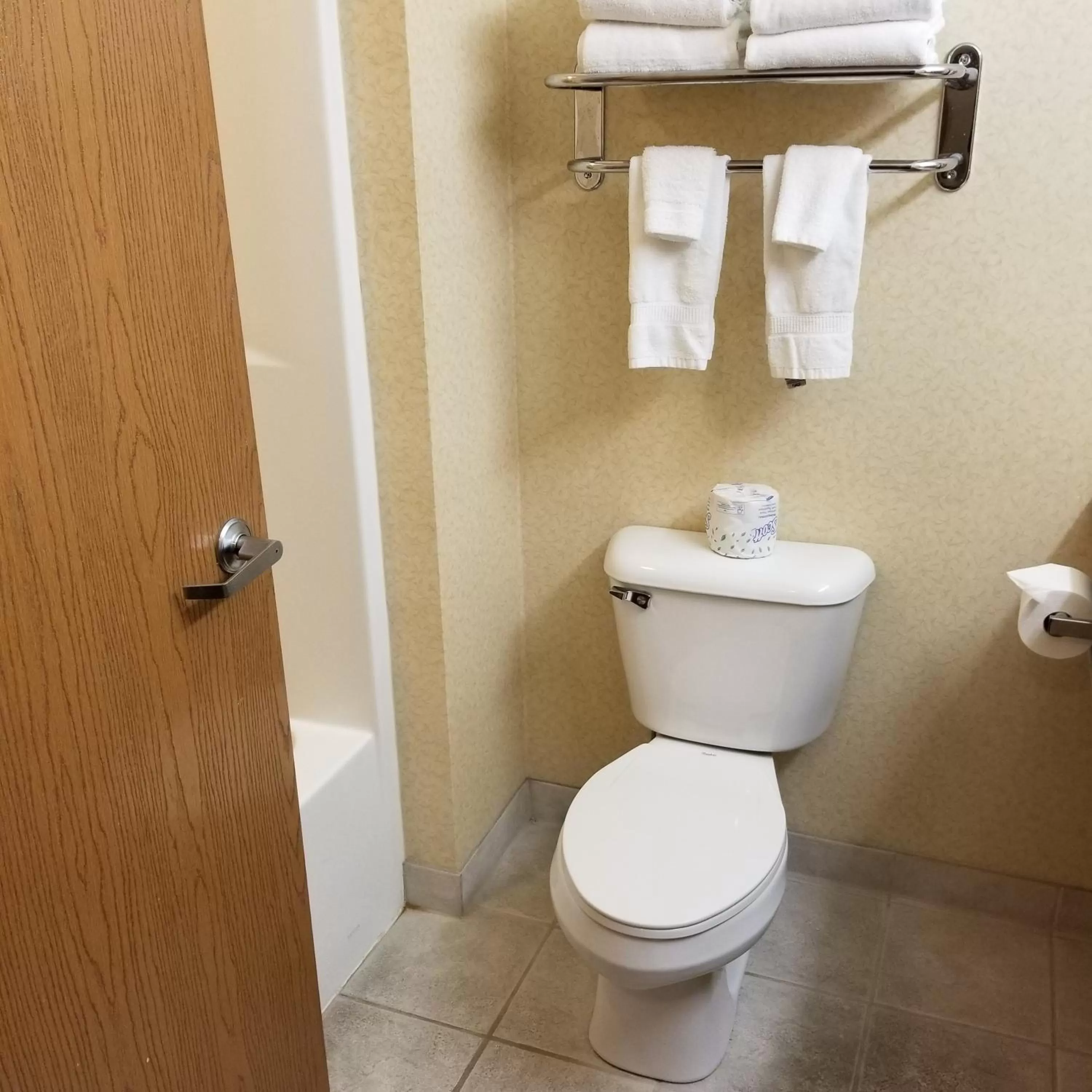 Bathroom in Cobblestone Suites - Ripon