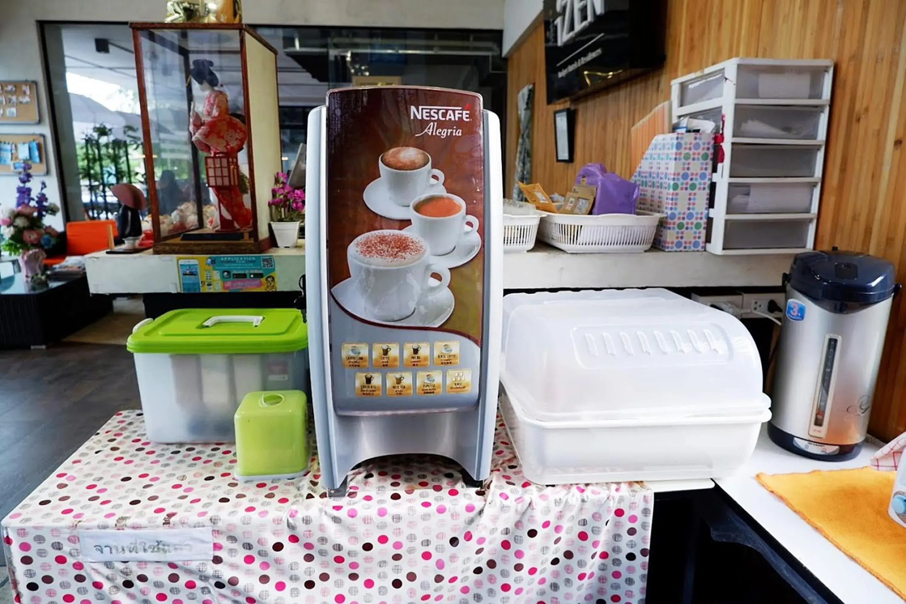 Lobby or reception in Izen Plus Budget Hotel & Residence Lobby or reception in Izen Plus Budget Hotel & Residence