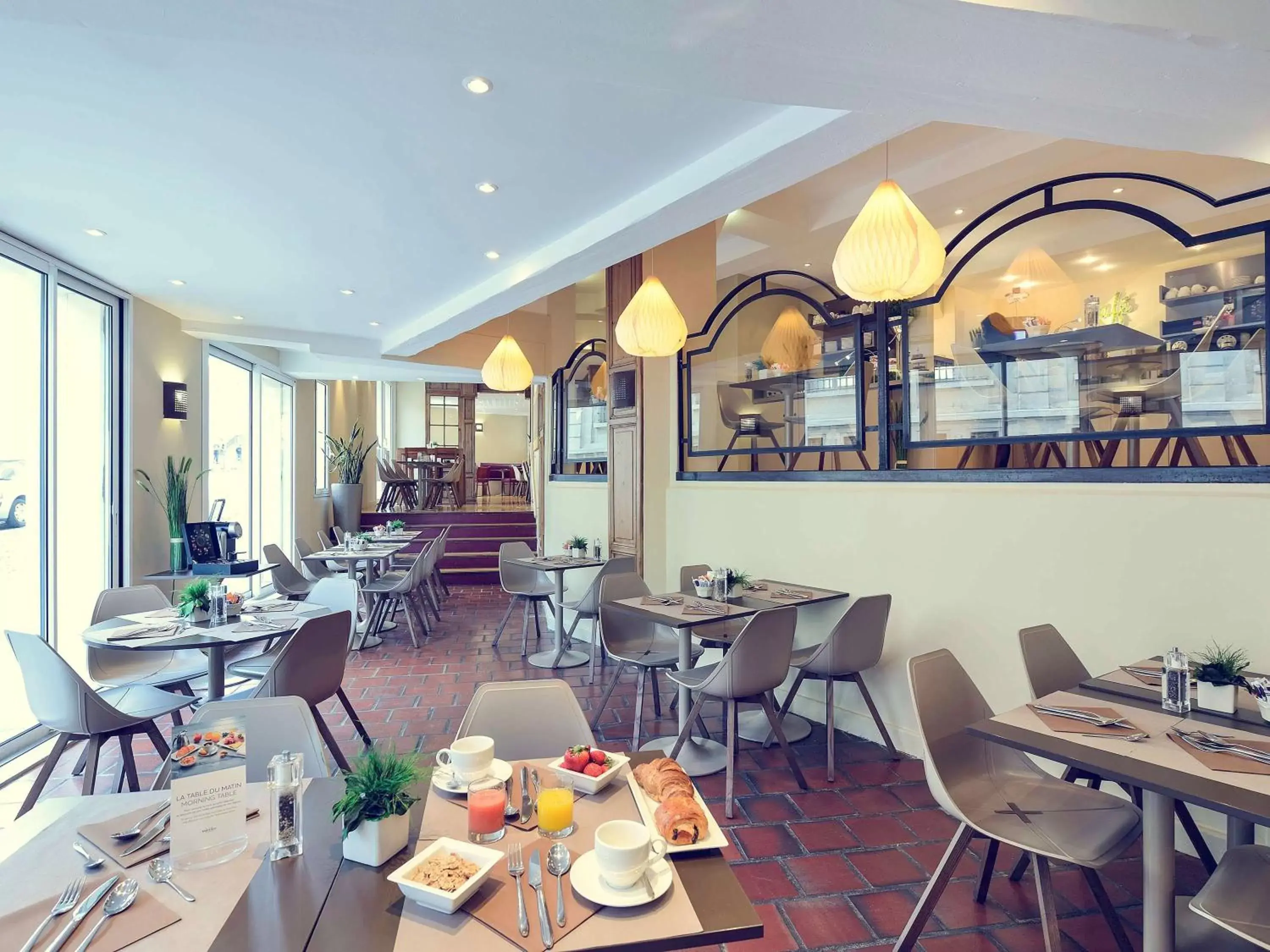 Restaurant/Places to Eat in Mercure Avignon Centre Palais des Papes