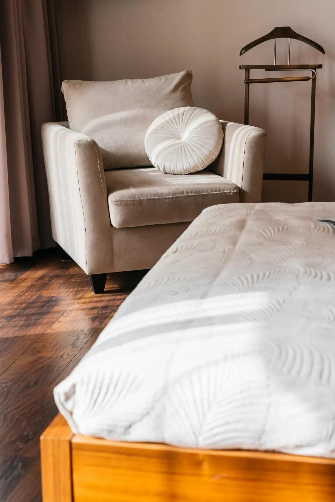 Bed, Seating Area in Topolowa Residence