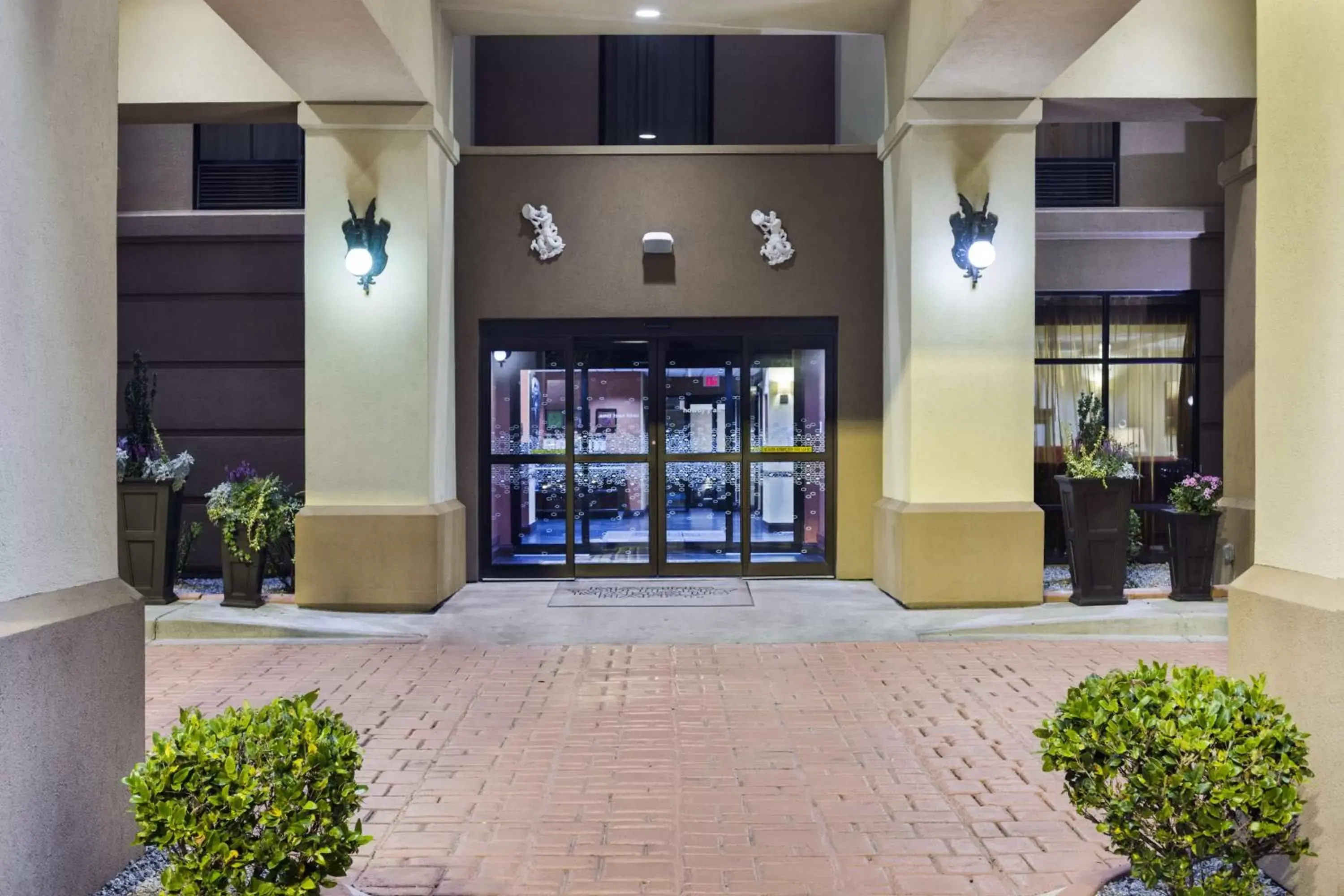 Property building in Hampton Inn By Hilton Hinesville, Ga