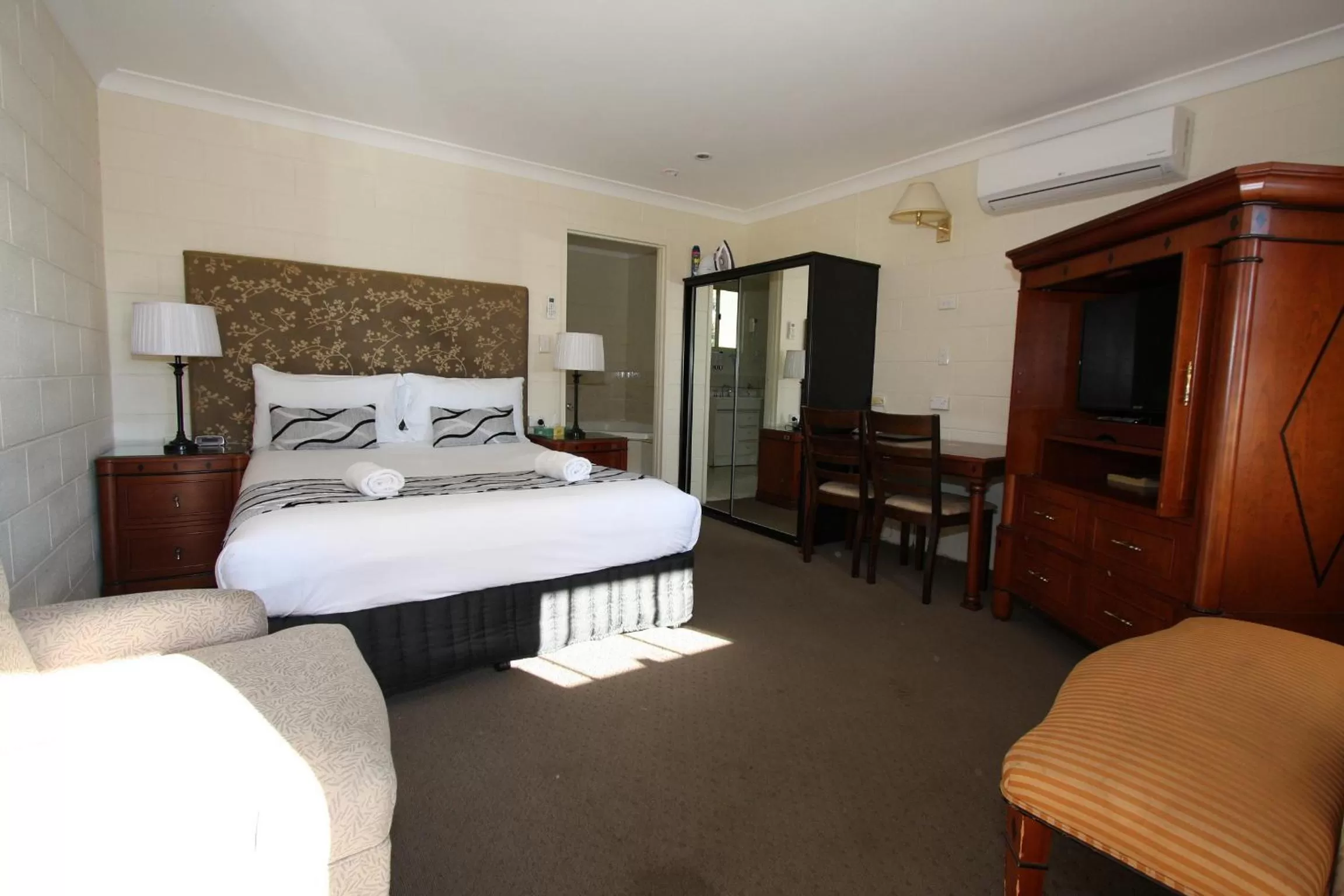 Photo of the whole room, Bed in Picton Valley Motel Australia