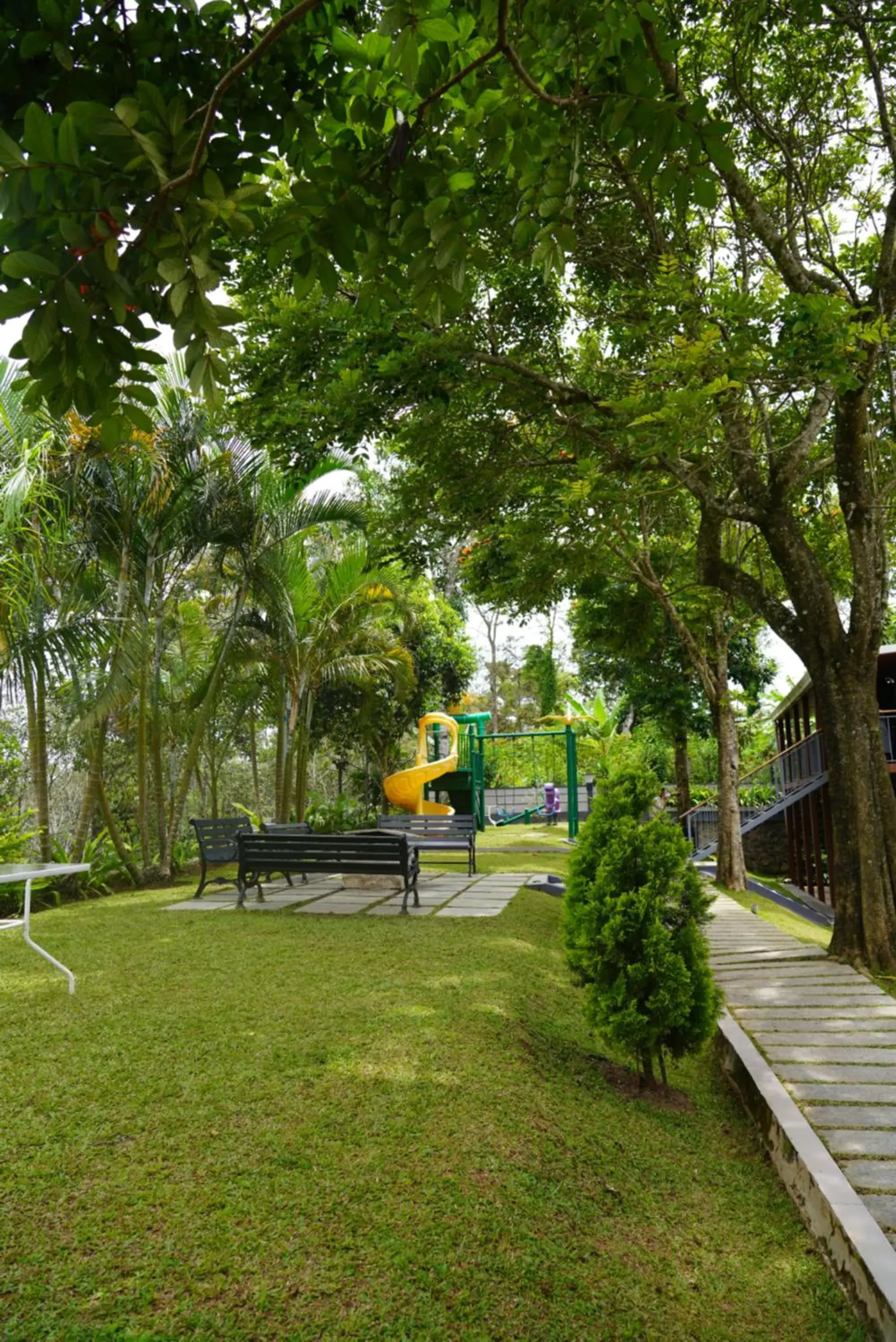 Day, Garden in Ragamaya Resort & Spa Munnar