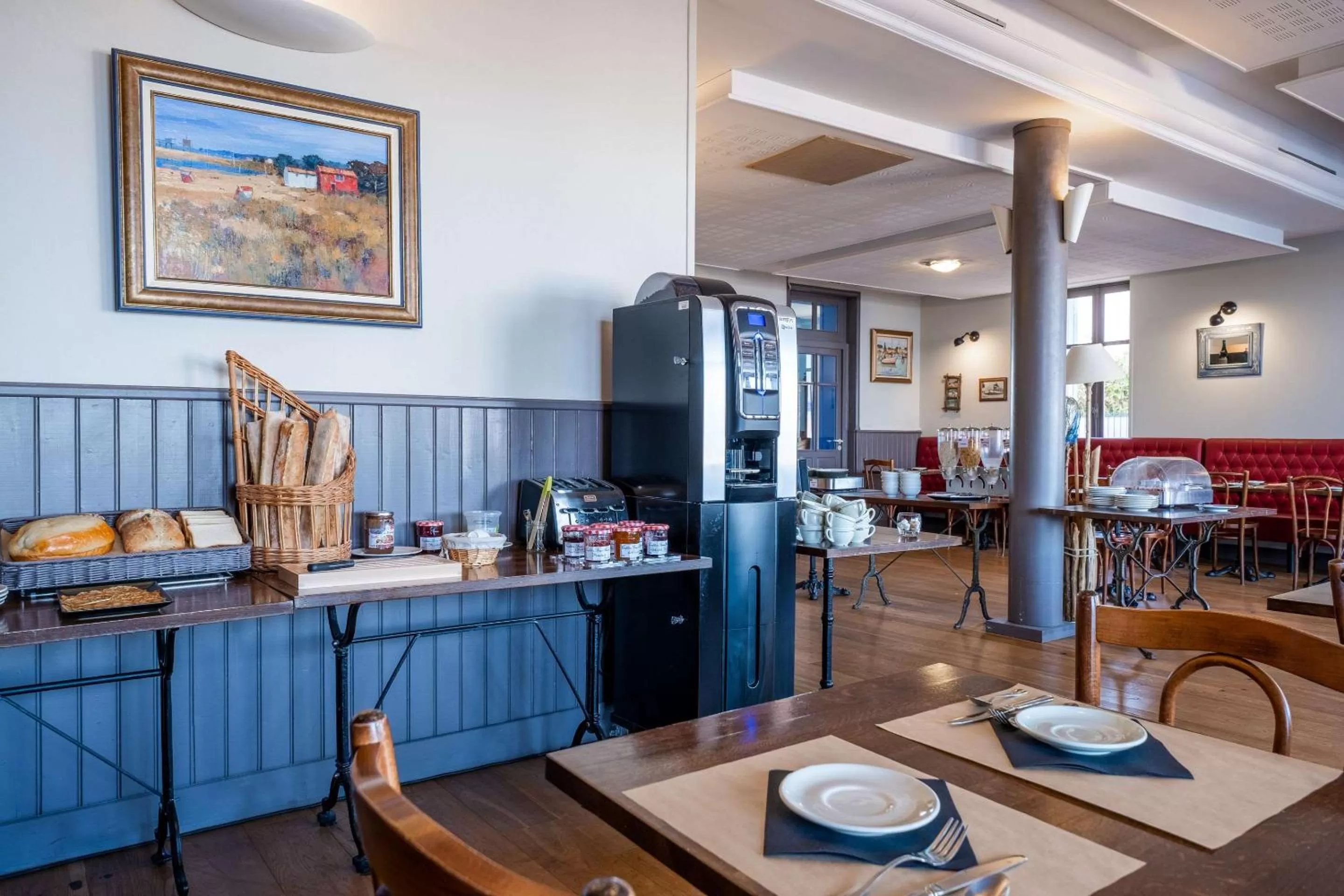 Restaurant/places to eat in Les Flots - Hôtel et Restaurant face à l'océan - Châtelaillon-Plage