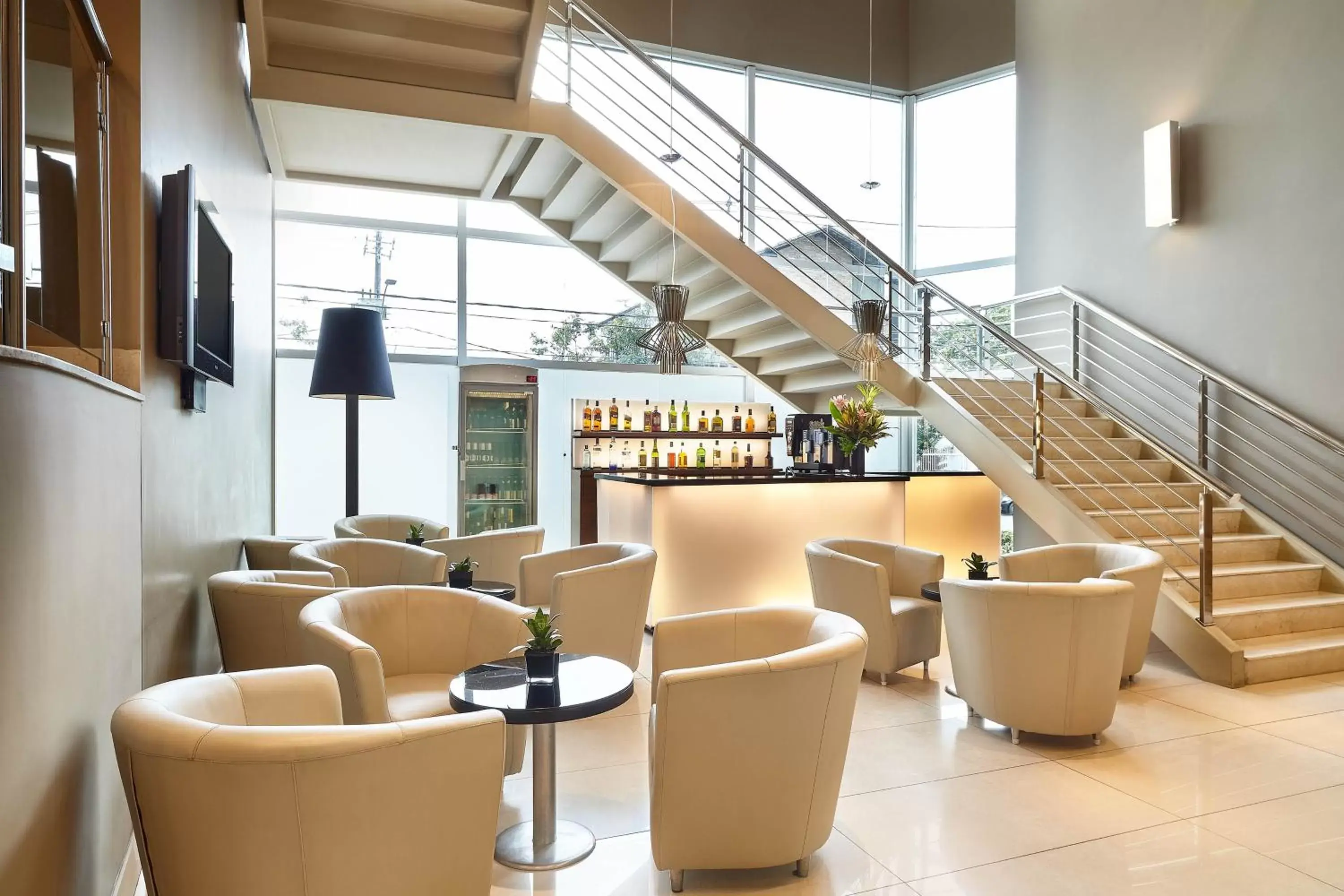 Lobby or reception, Lounge/Bar in Sheraton Vitoria