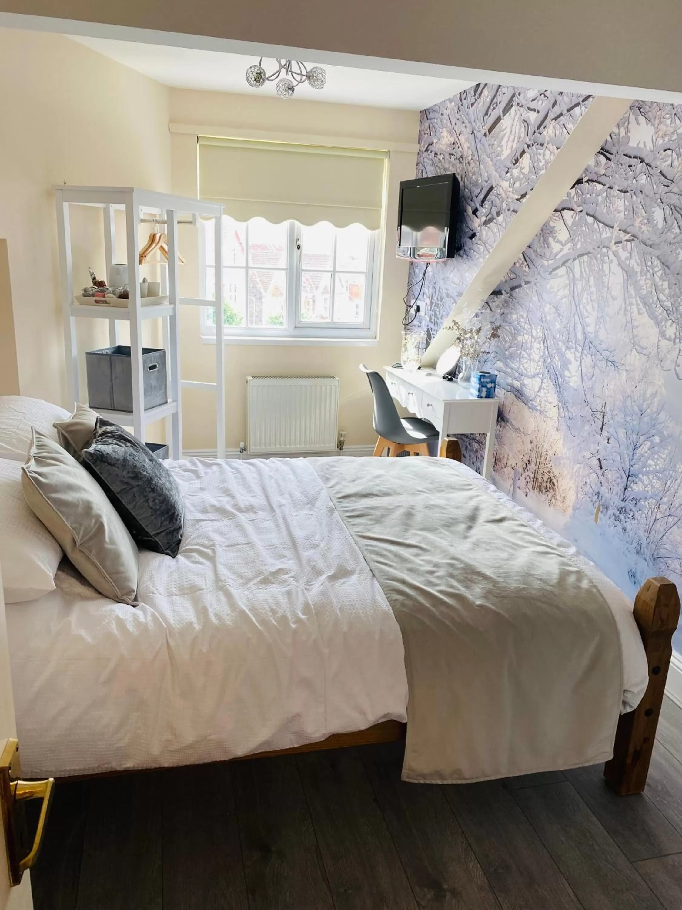 Bed in All Seasons Bed & Breakfast - Adults Only