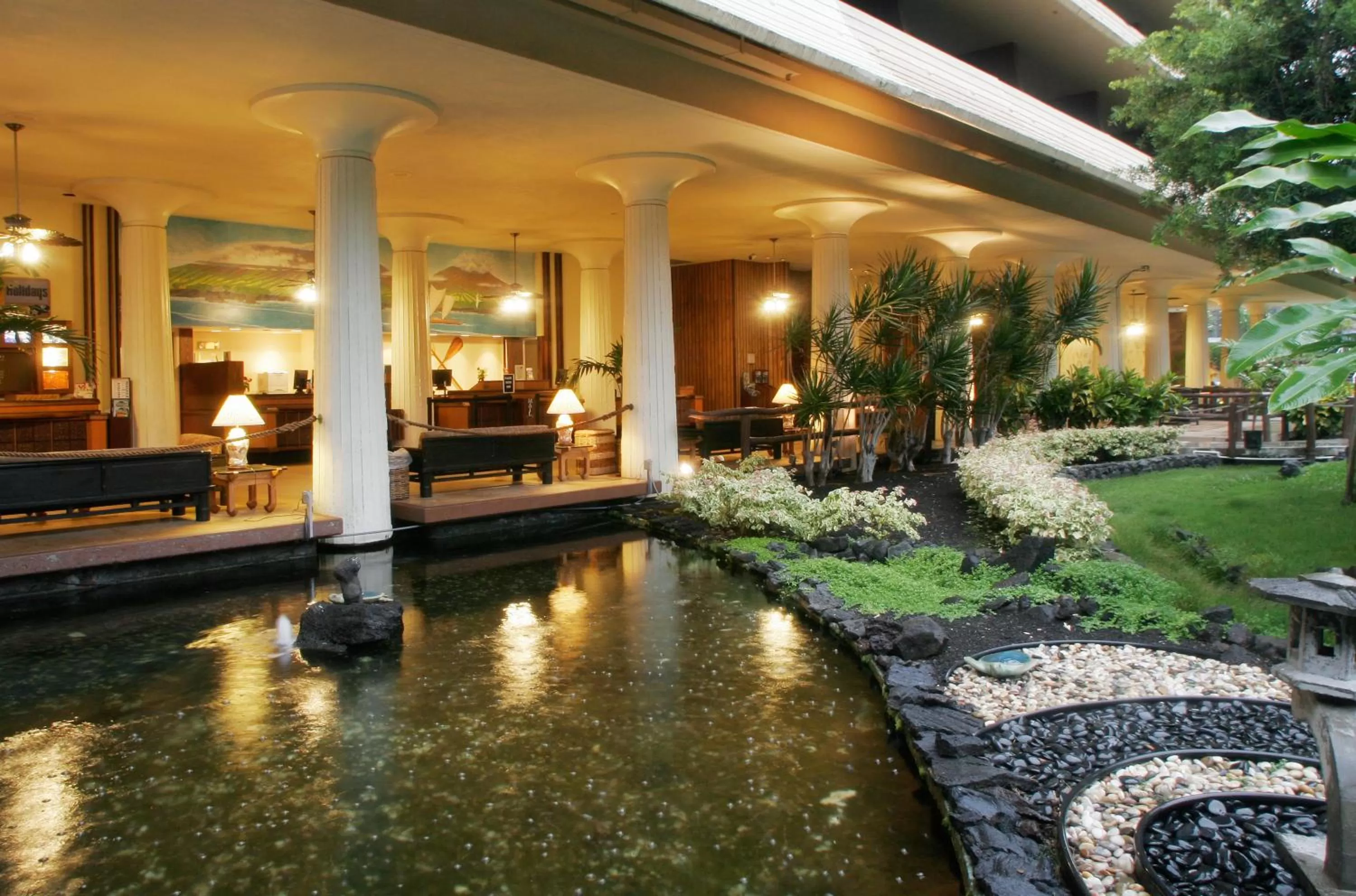 Garden in Royal Kona Resort