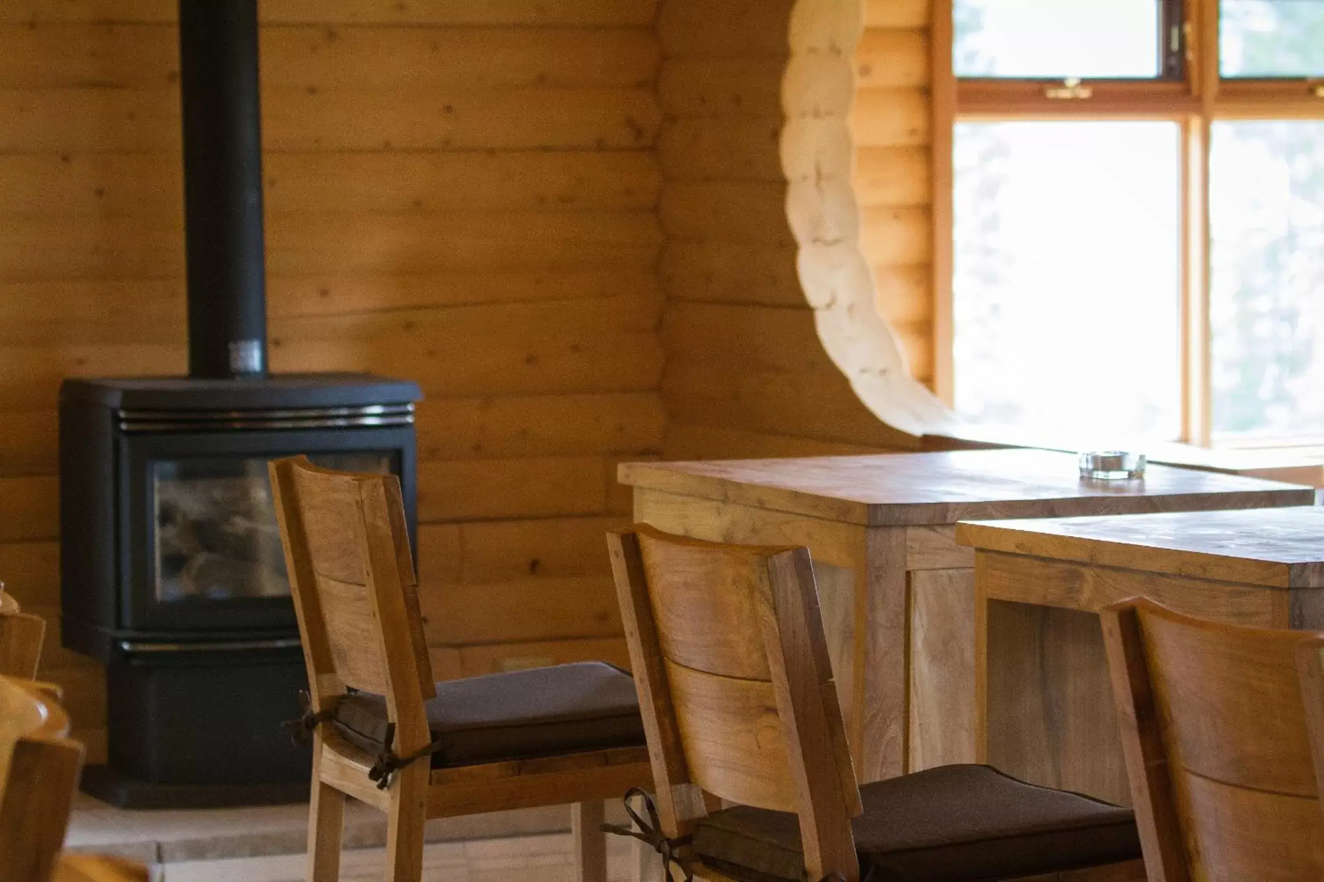 Restaurant/places to eat, Dining Area in Southern Lakes Resort