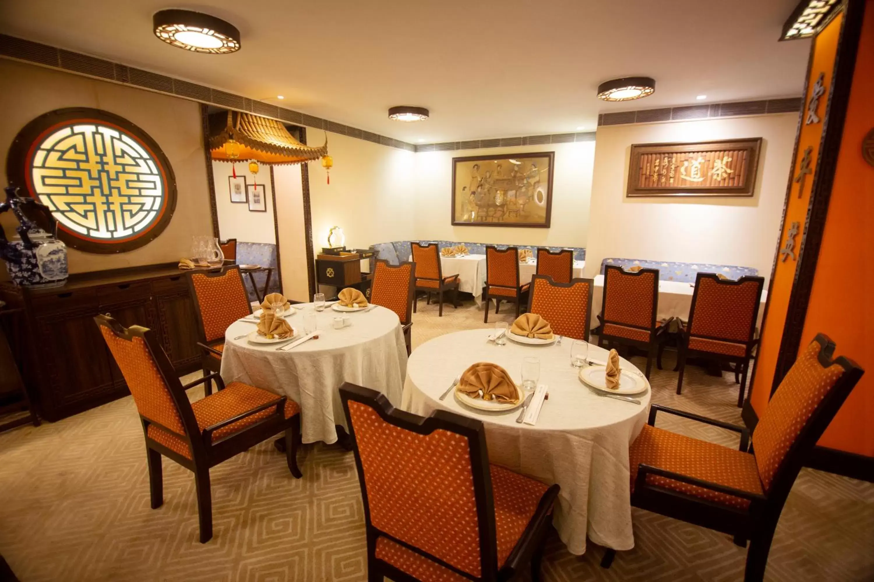 Restaurant/Places to Eat in Ambassador, New Delhi - IHCL SeleQtions