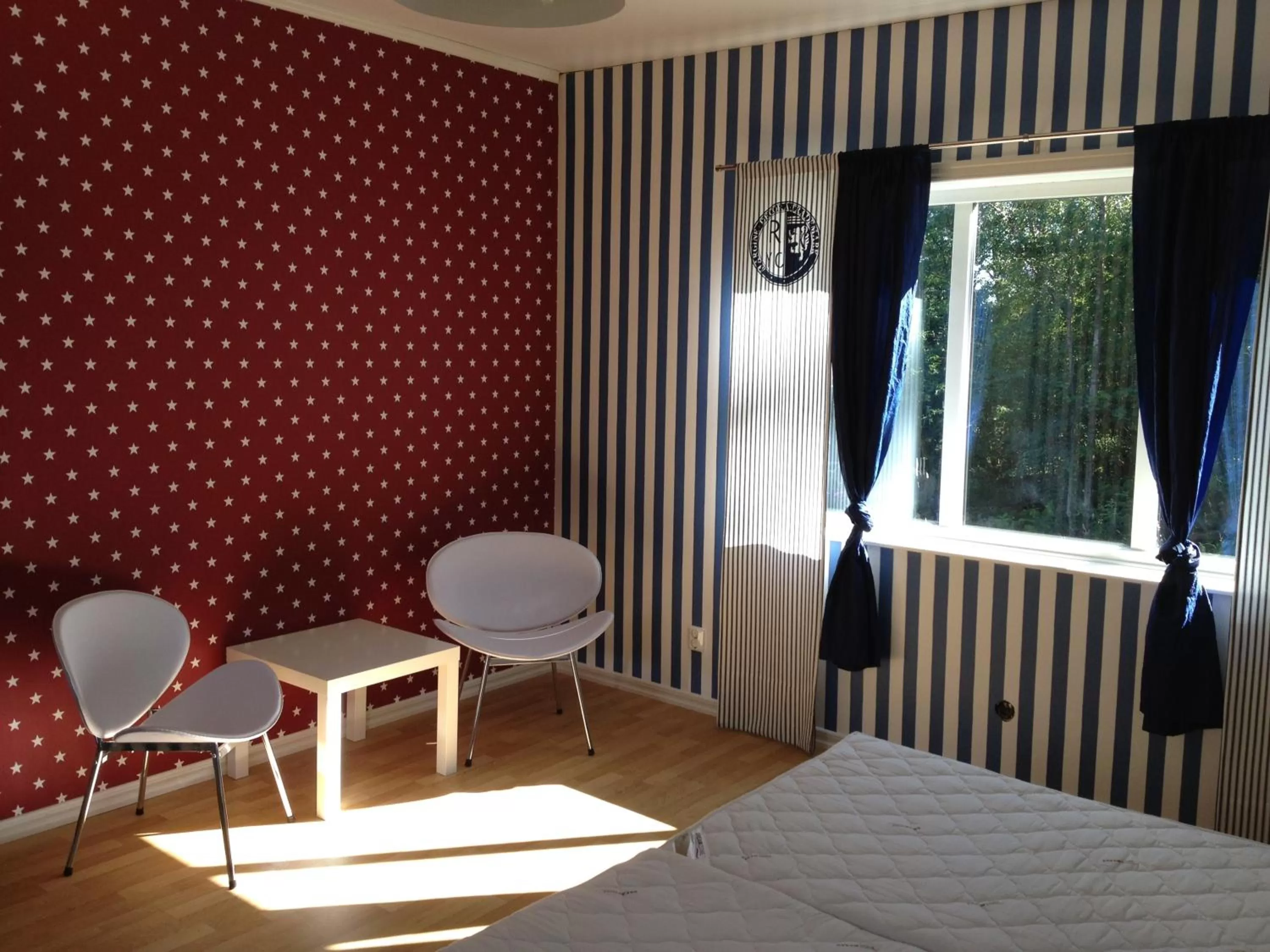 Photo of the whole room in Åsa Jutegård