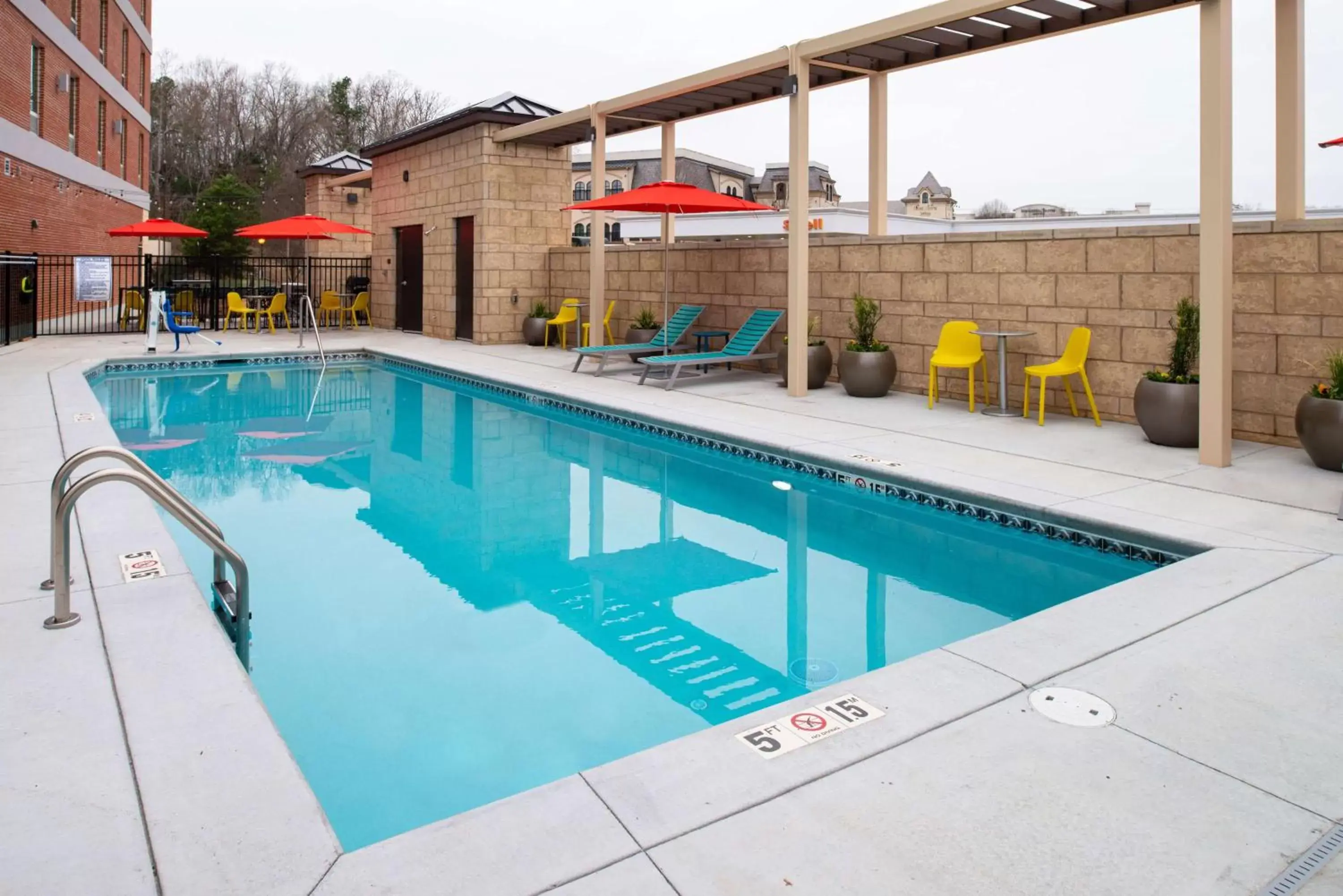 Swimming Pool in Home2 Suites By Hilton Charlotte Mooresville, Nc