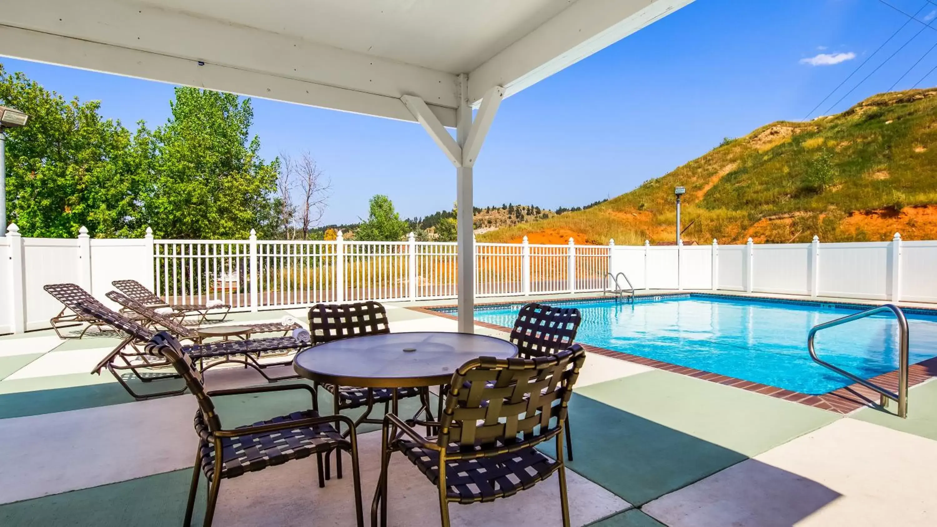 Swimming Pool in Best Western Black Hills Lodge