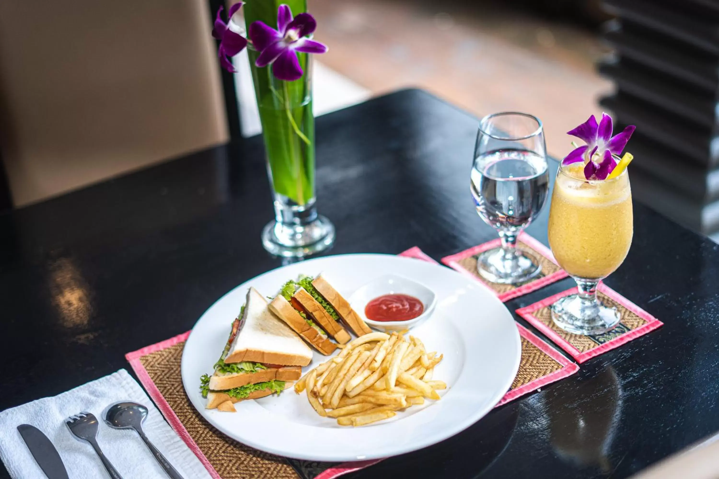 Food and drinks in The Rabbit Hole Hotel & SPA Food and drinks in The Rabbit Hole Hotel & SPA