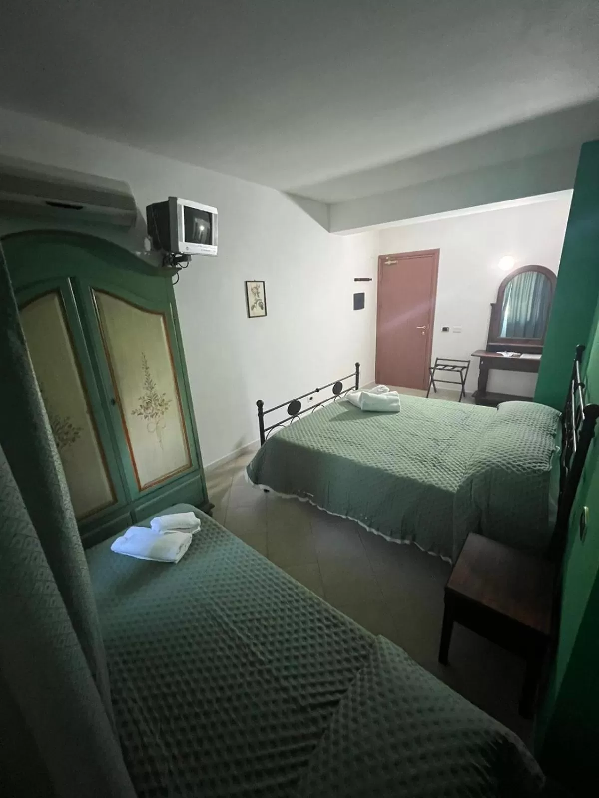 Bed in Carlo V - Holiday Rooms