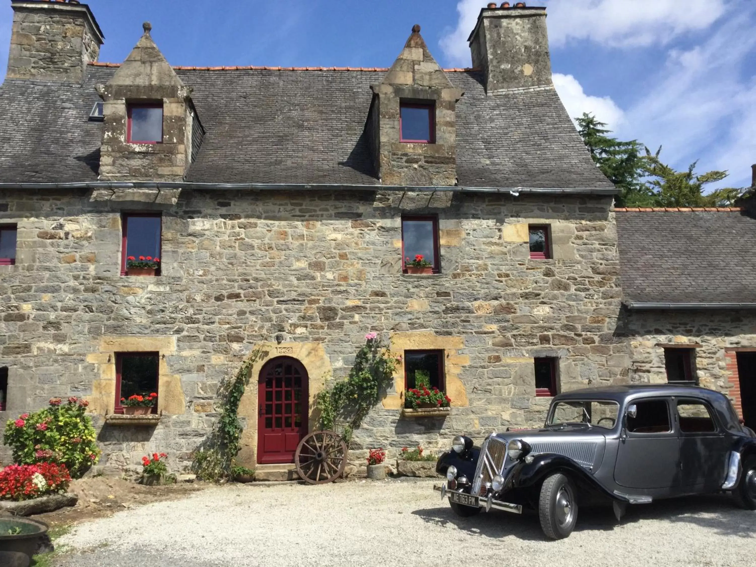 Property Building in Auberge de Keranden