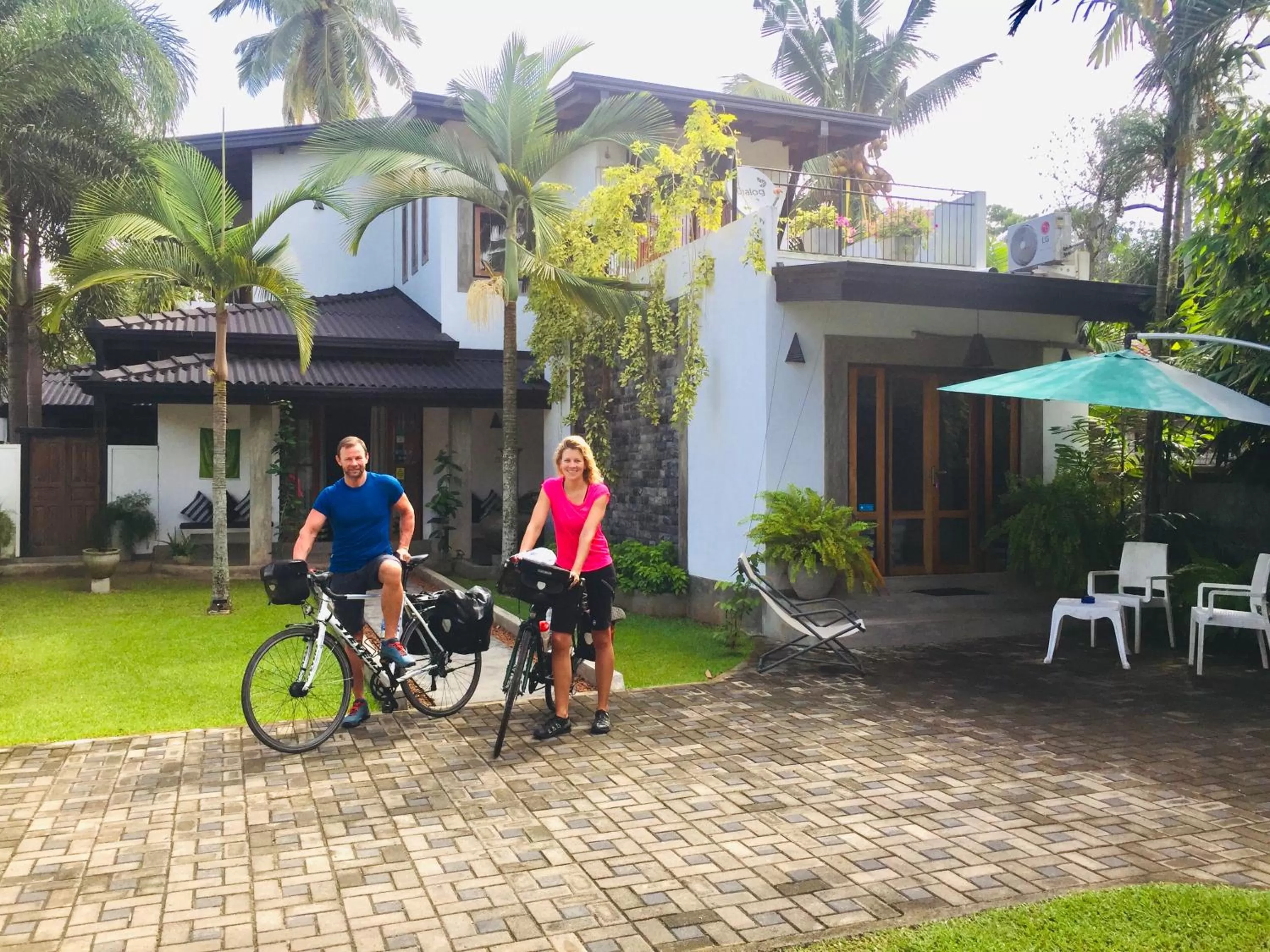 Cycling in Villa Dominikku