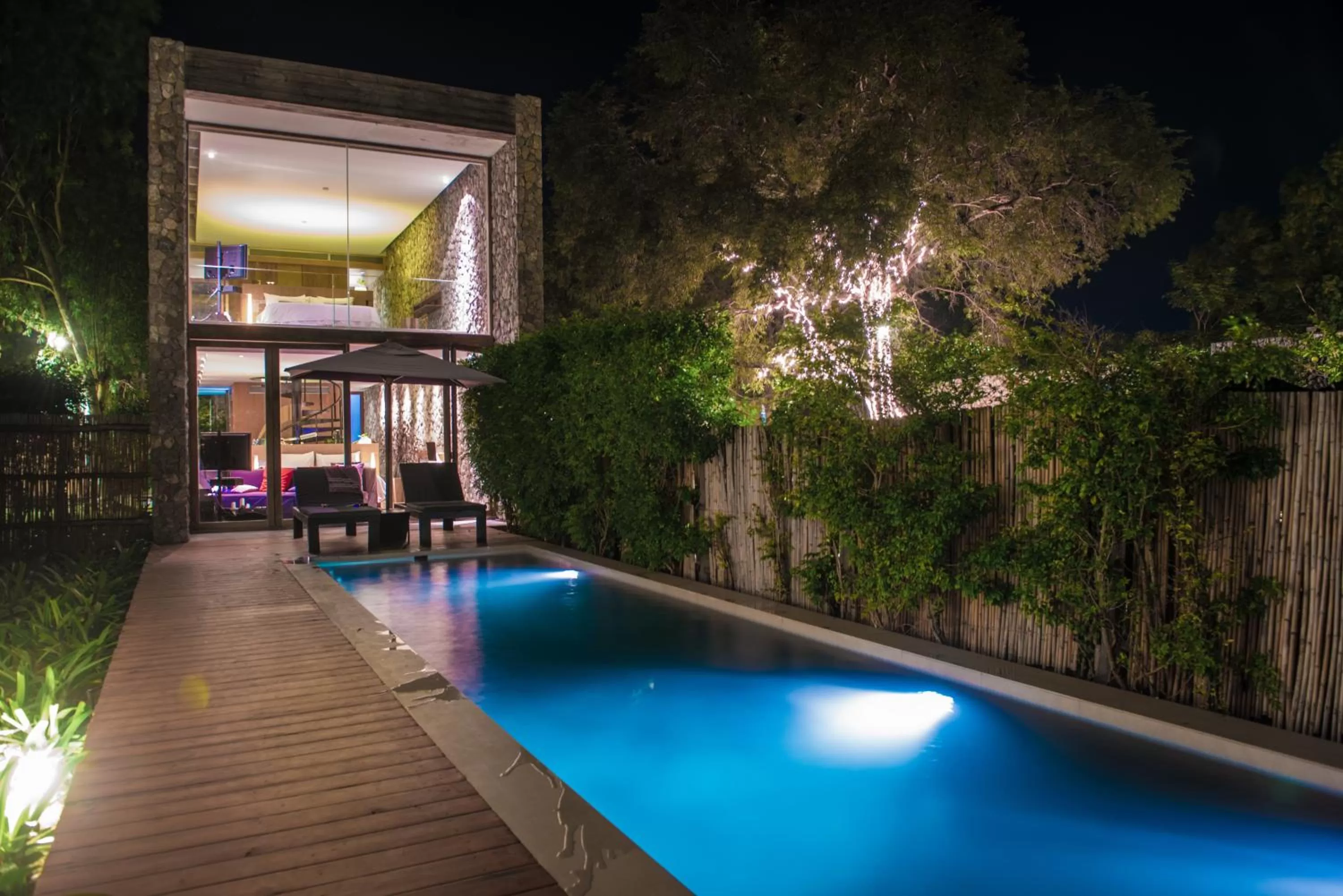 Luxury Villa with Oceanfront Pool in Tolani Resort Kui Buri