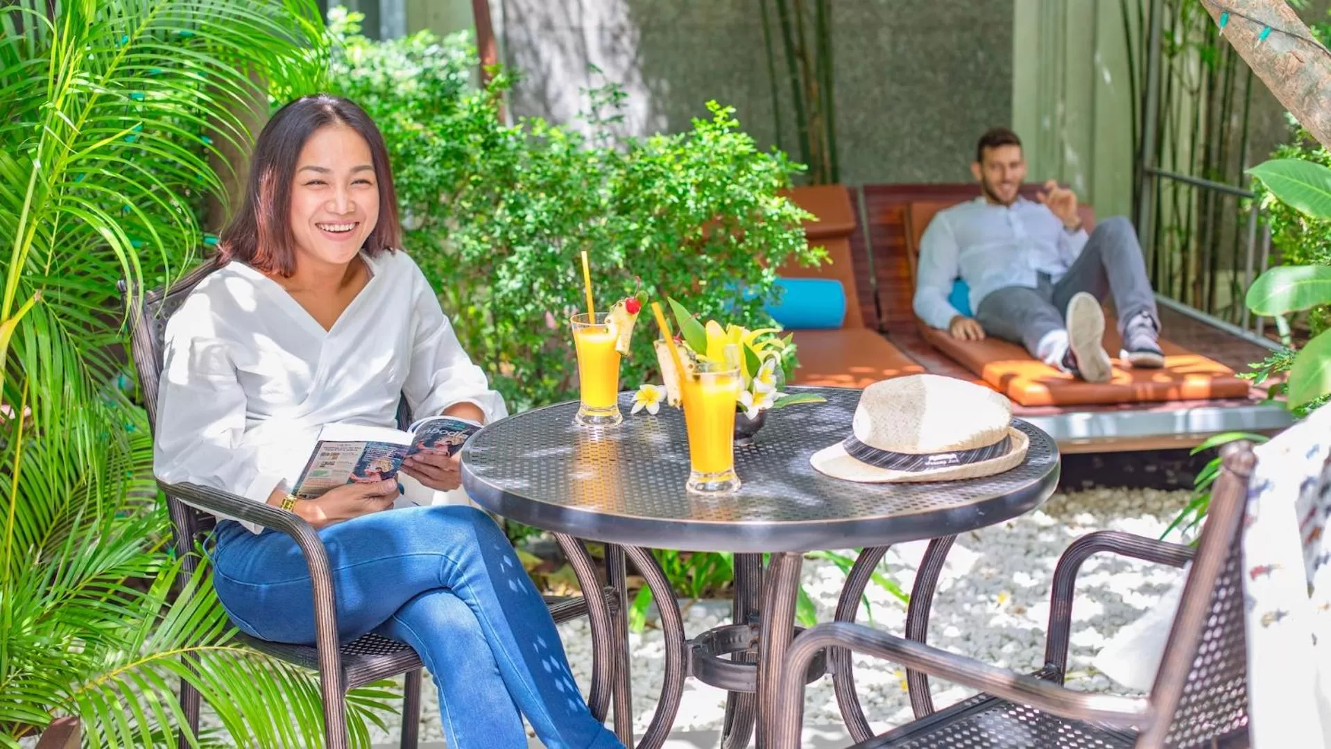 Garden in White Mansion 白色公馆