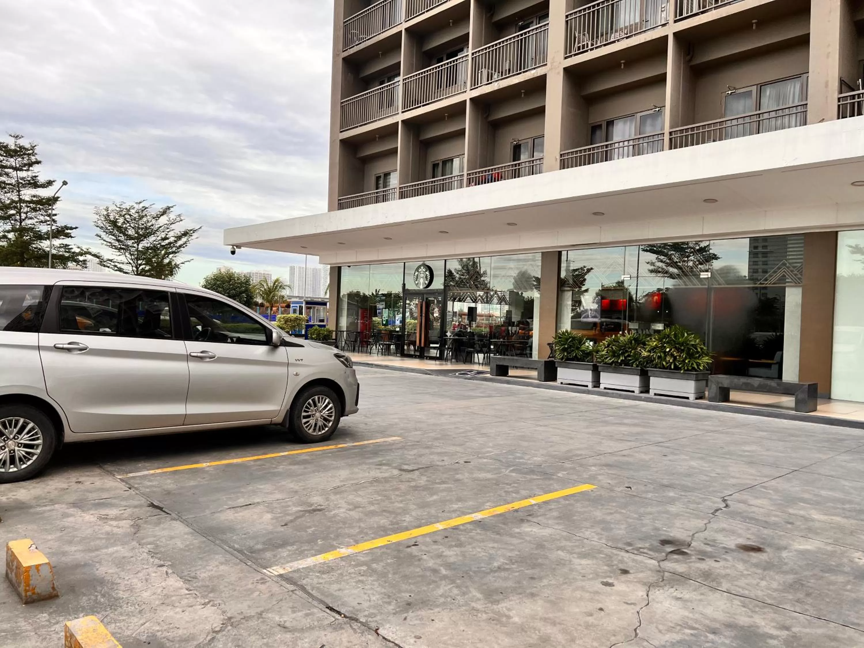 Parking in Yam Staycation Shore Residences