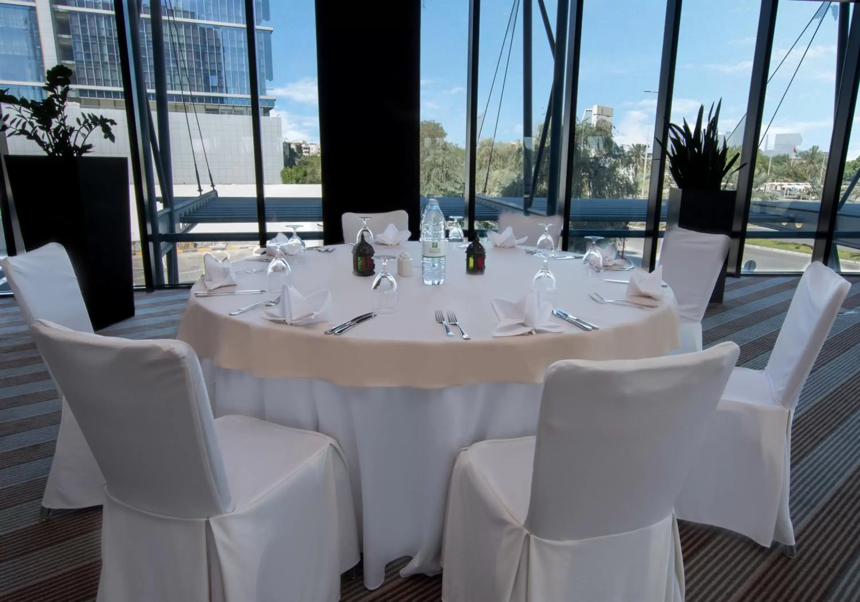 Banquet/Function facilities, Banquet Facilities in Holiday Inn Abu Dhabi, an IHG Hotel