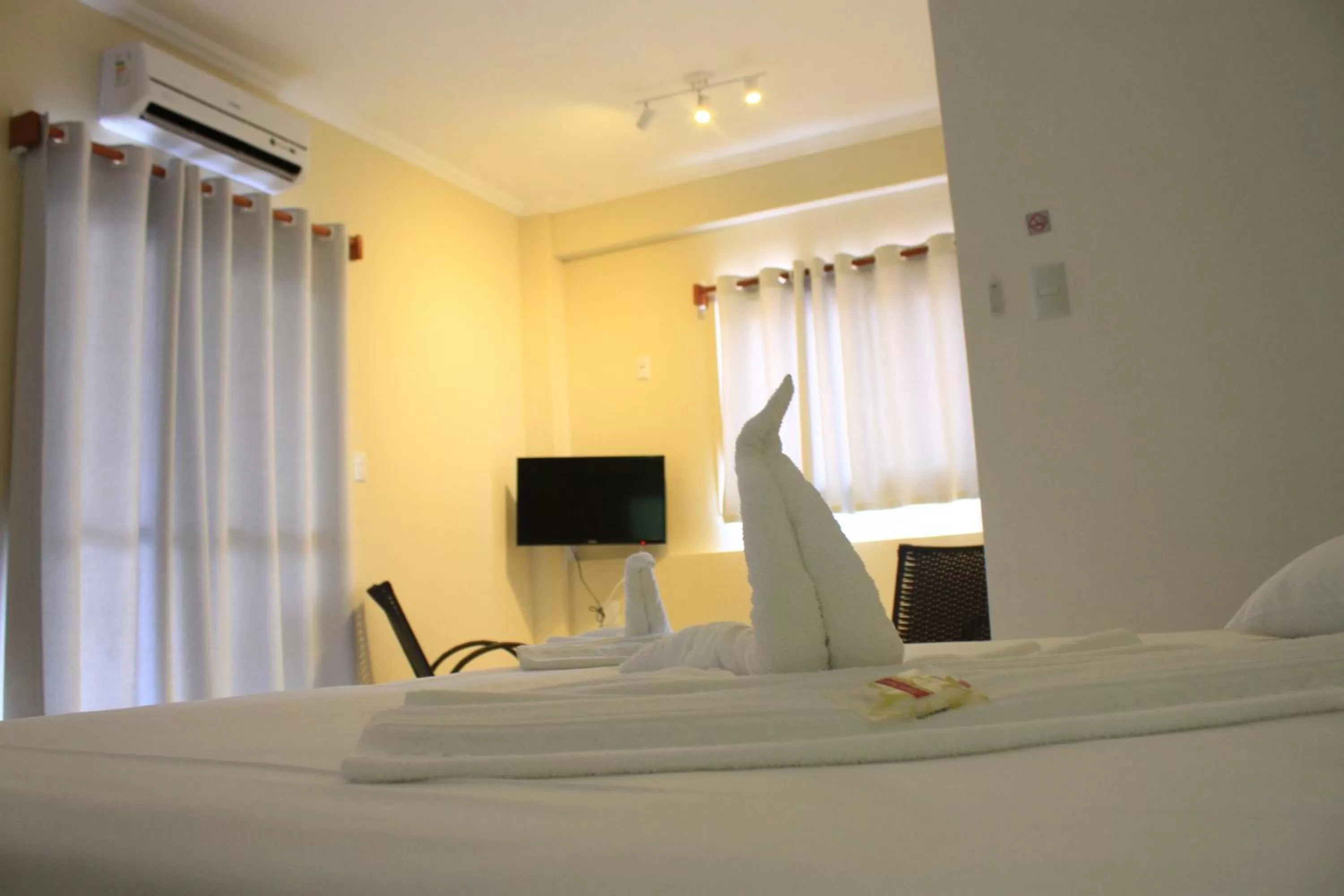 Bedroom, Bed in UPG Hotel