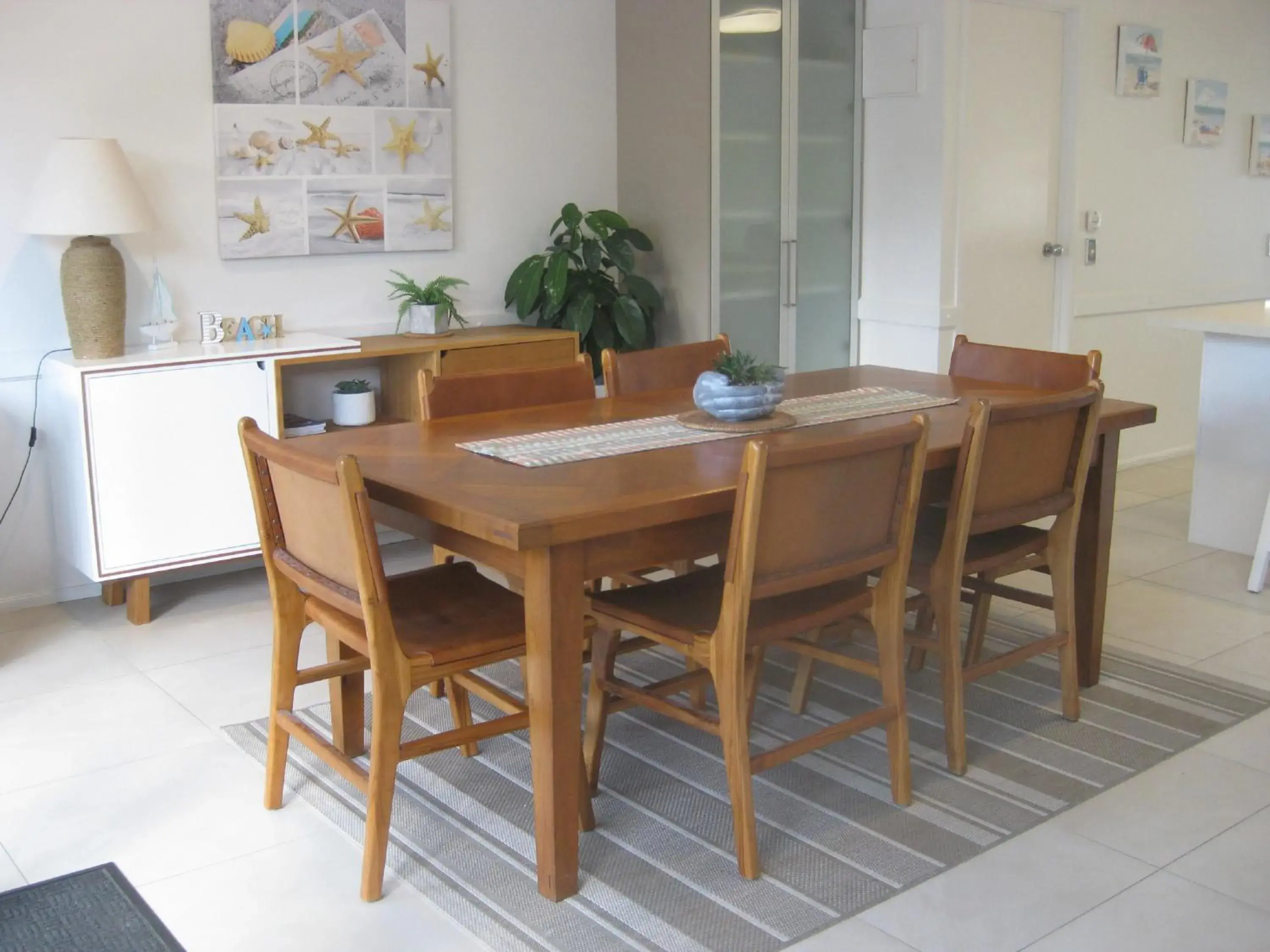 Dining Area in Noosa Entrance Waterfront Resort