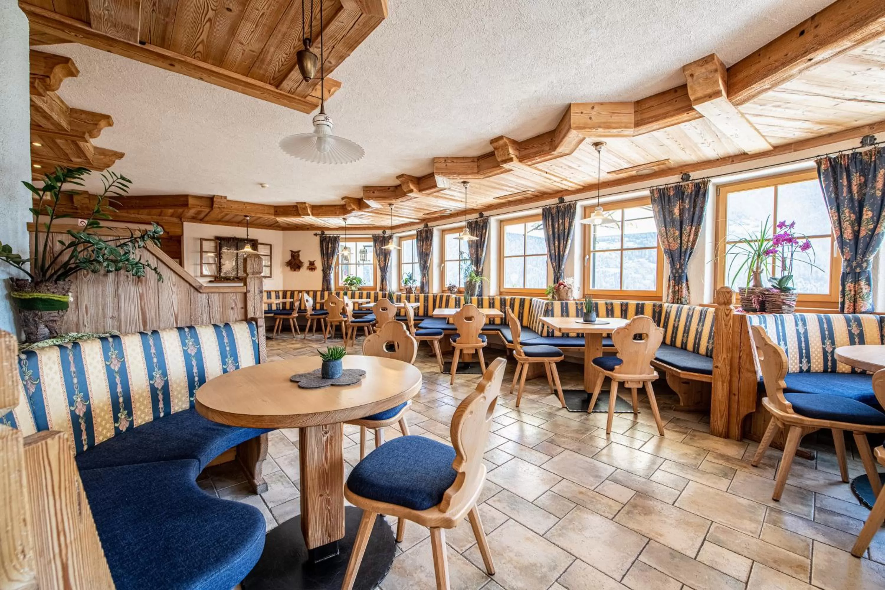 Restaurant/places to eat in Gasthof Bauhof