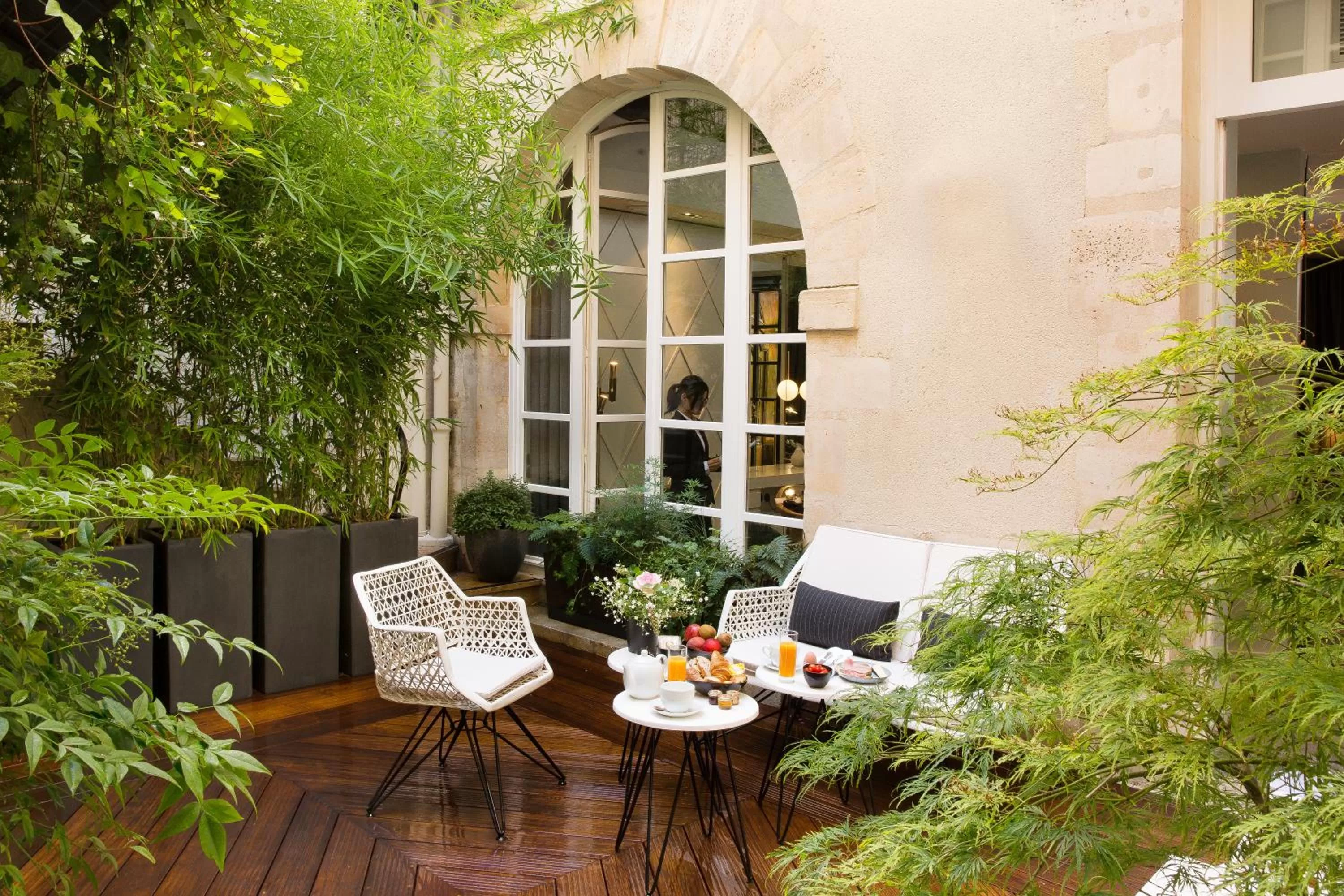 Patio in Millésime Hôtel