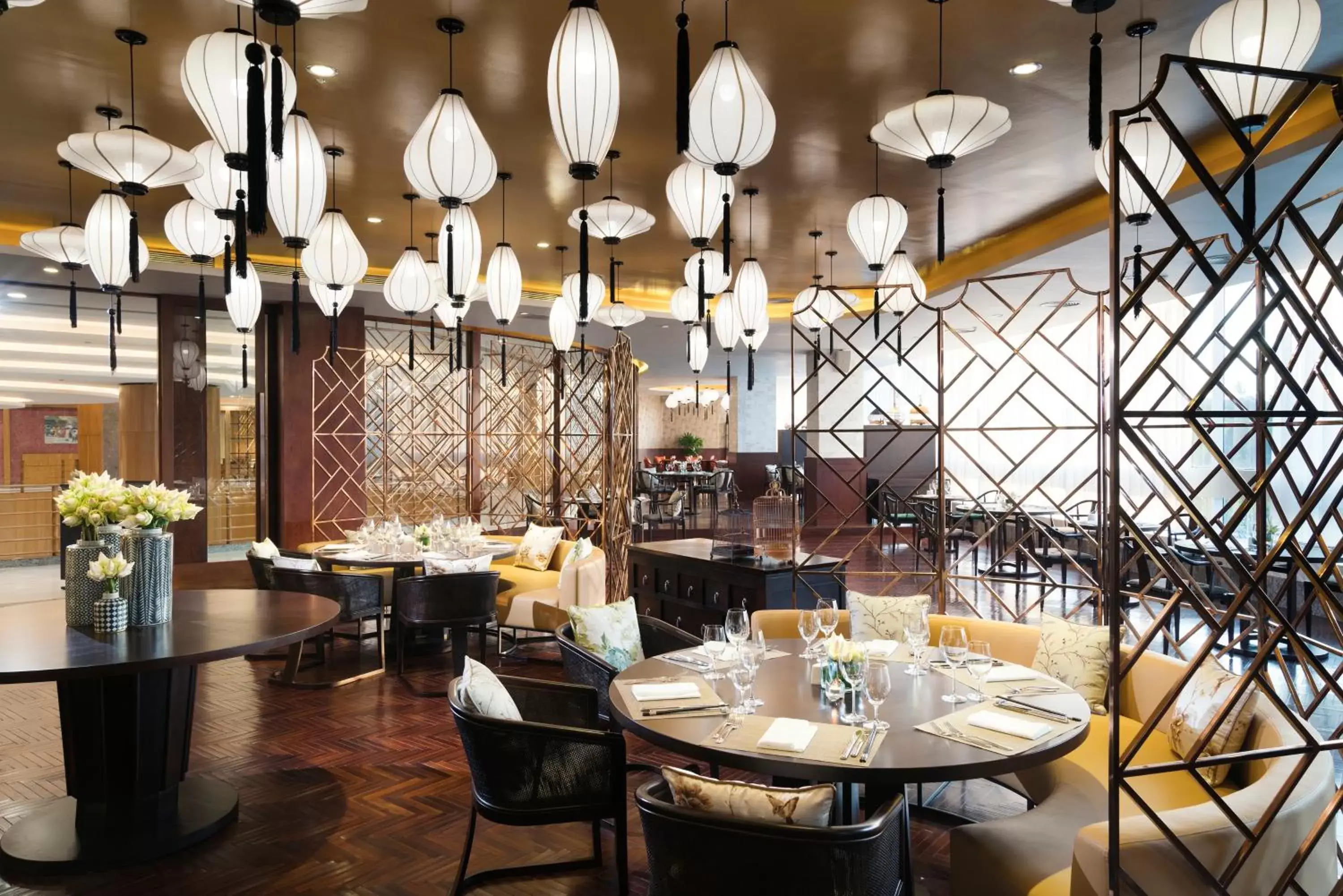 Restaurant/Places to Eat in Melia Yangon