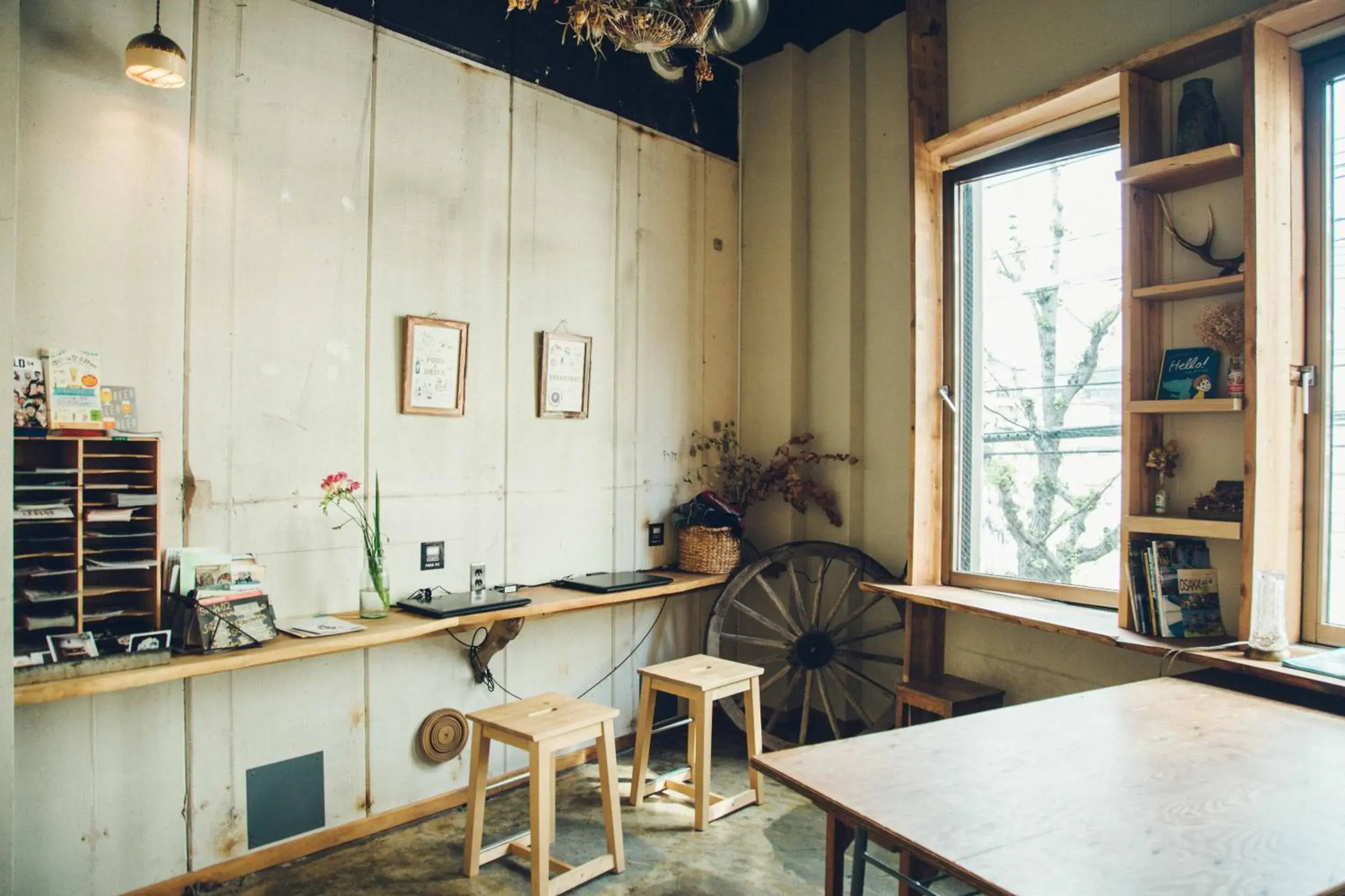 Living room in Len Kyoto Kawaramachi Hostel Cafe & Bar