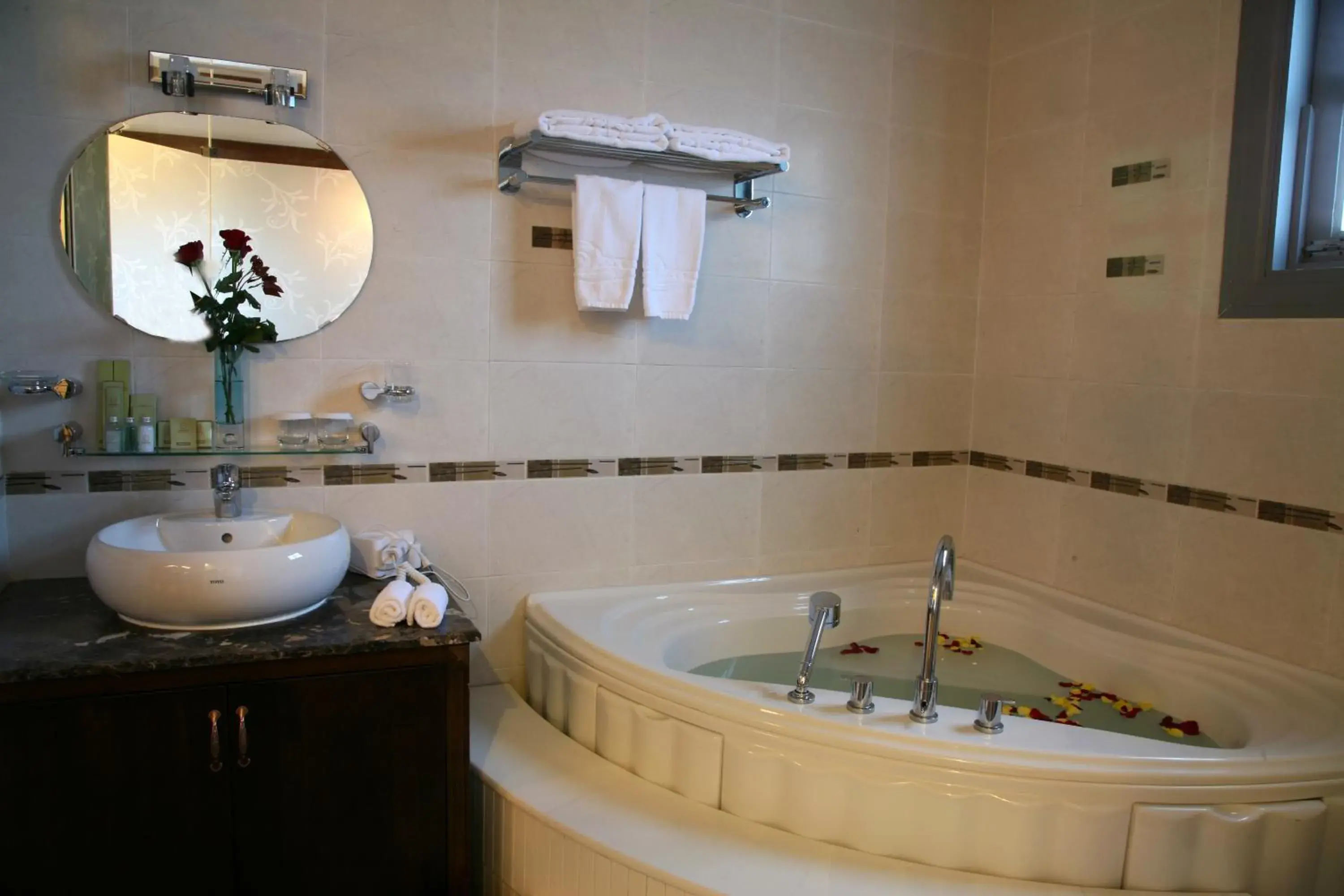 Bathroom in Rembrandt Hotel Nha Trang