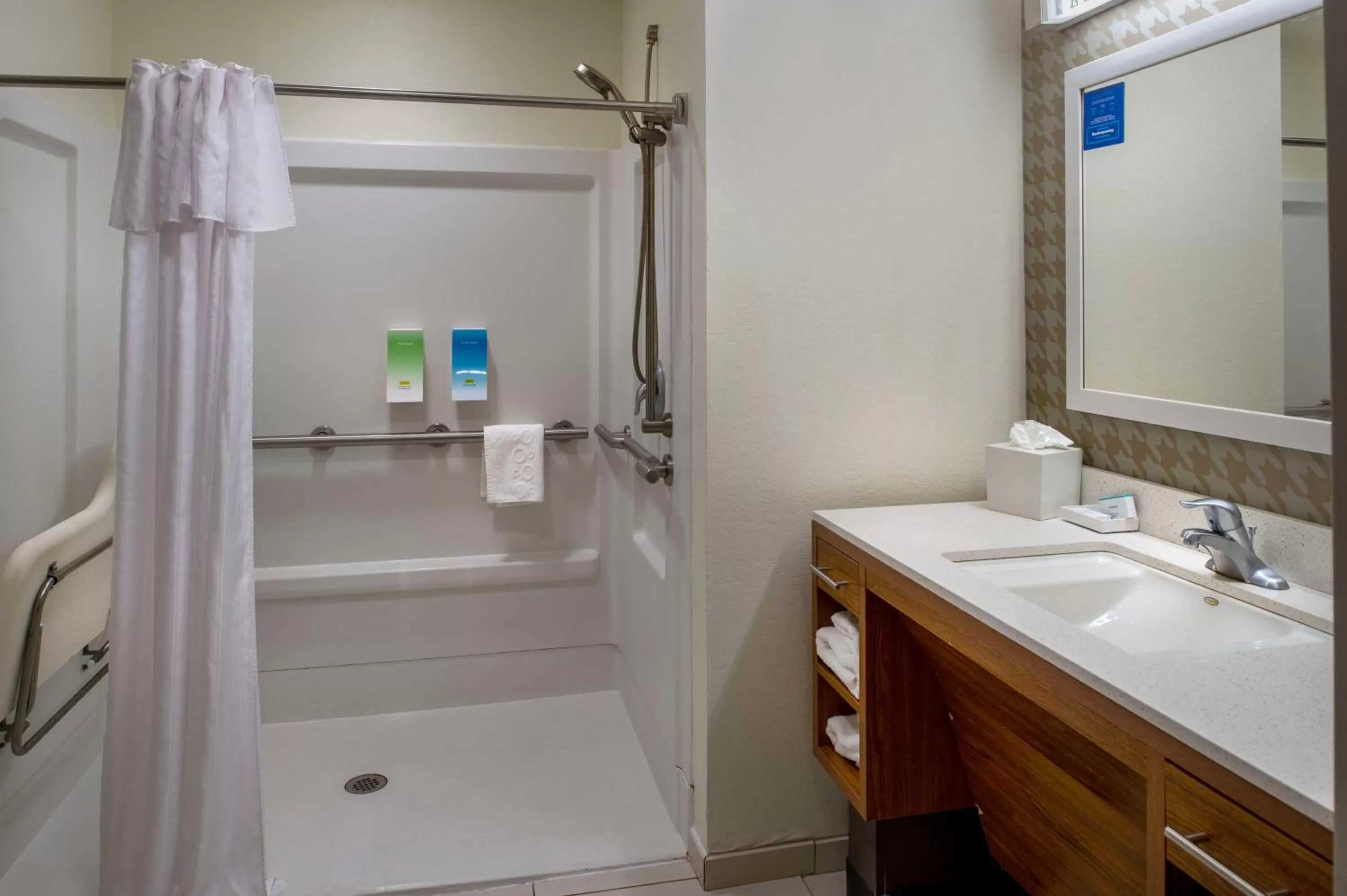 Shower in Home2 Suites St. Louis / Forest Park