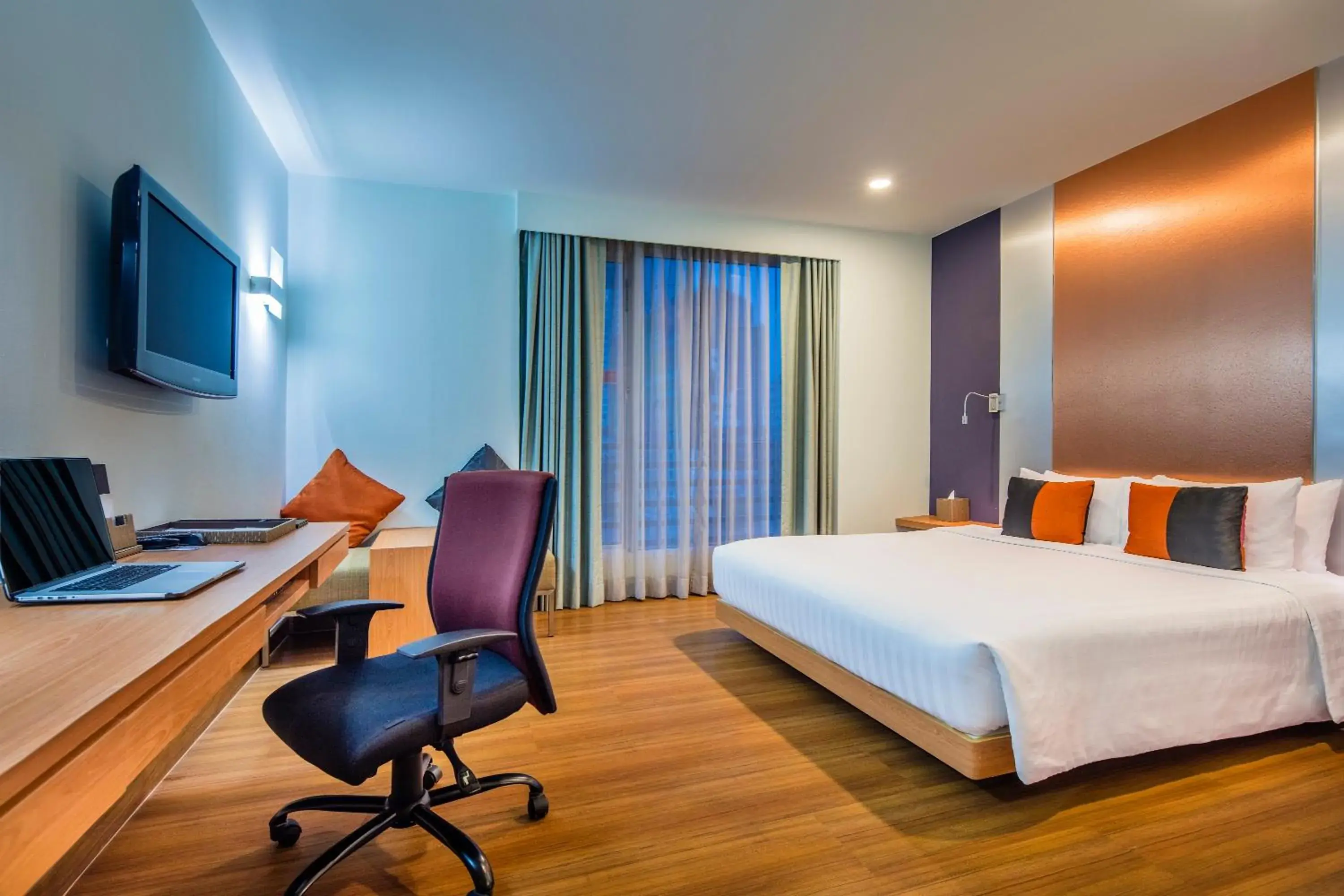 Deluxe Double Room in Hotel Solo, Sukhumvit 2, Bangkok - SHA Extra Plus